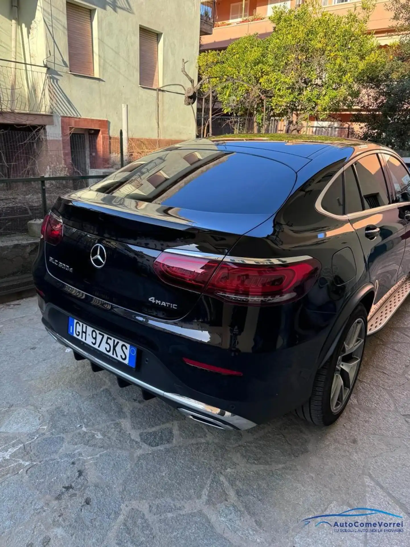 Mercedes-Benz - GLC 300