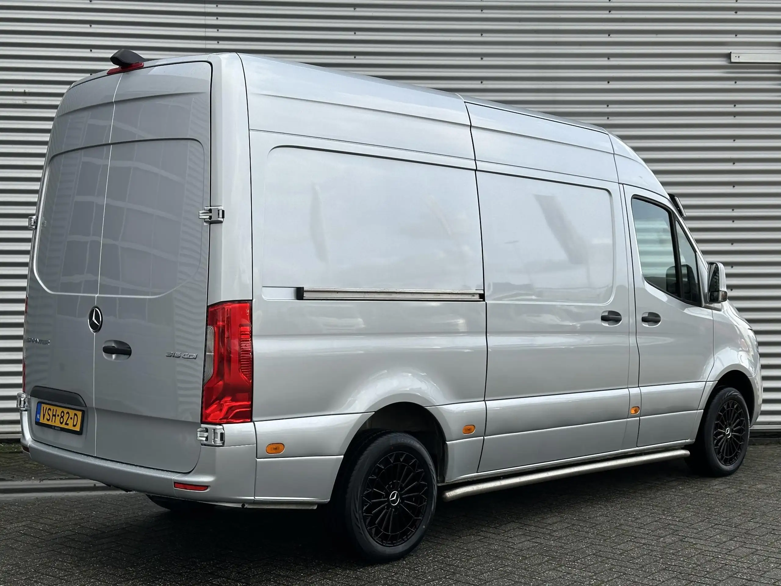 Mercedes-Benz - Sprinter