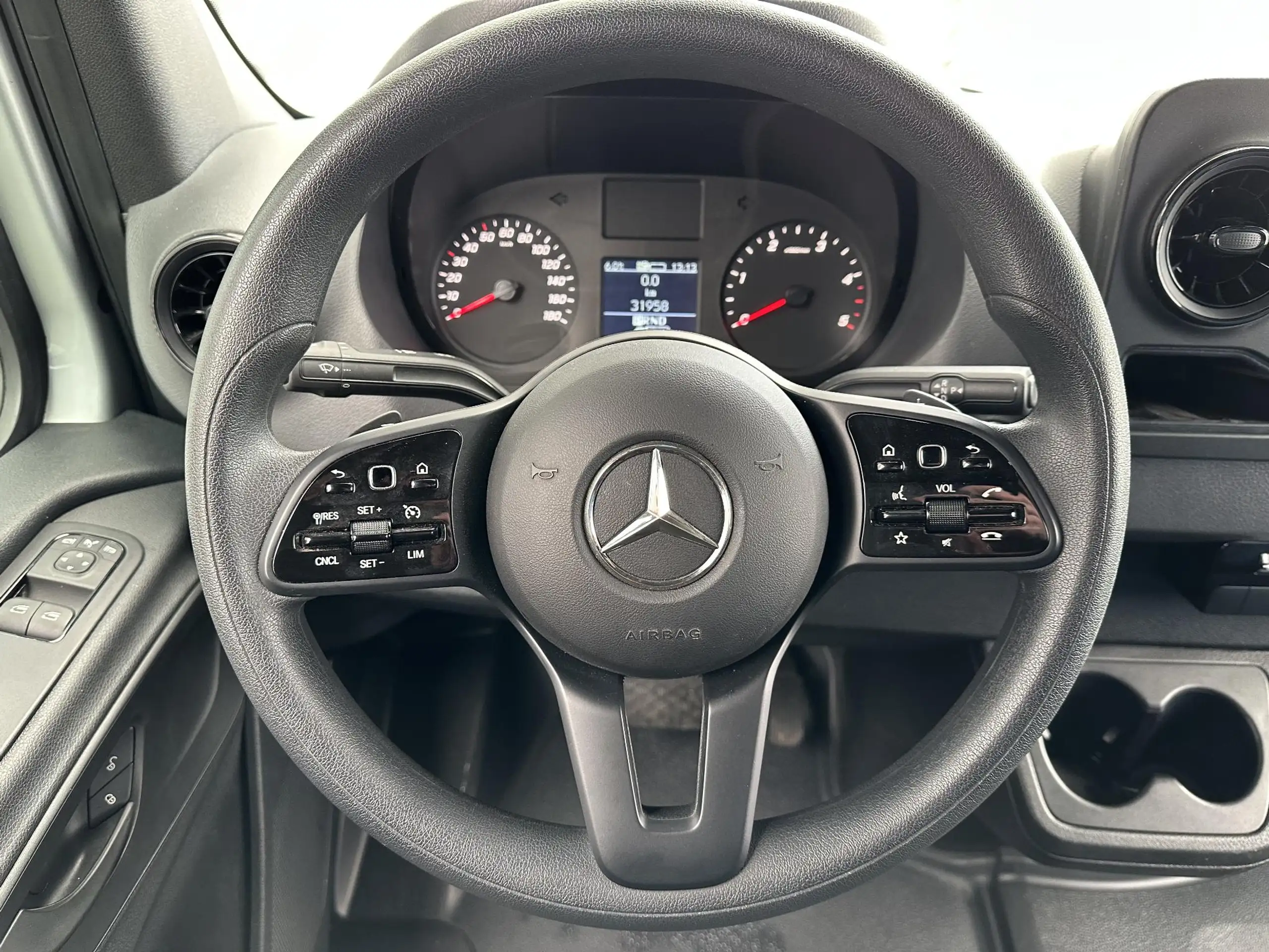 Mercedes-Benz - Sprinter