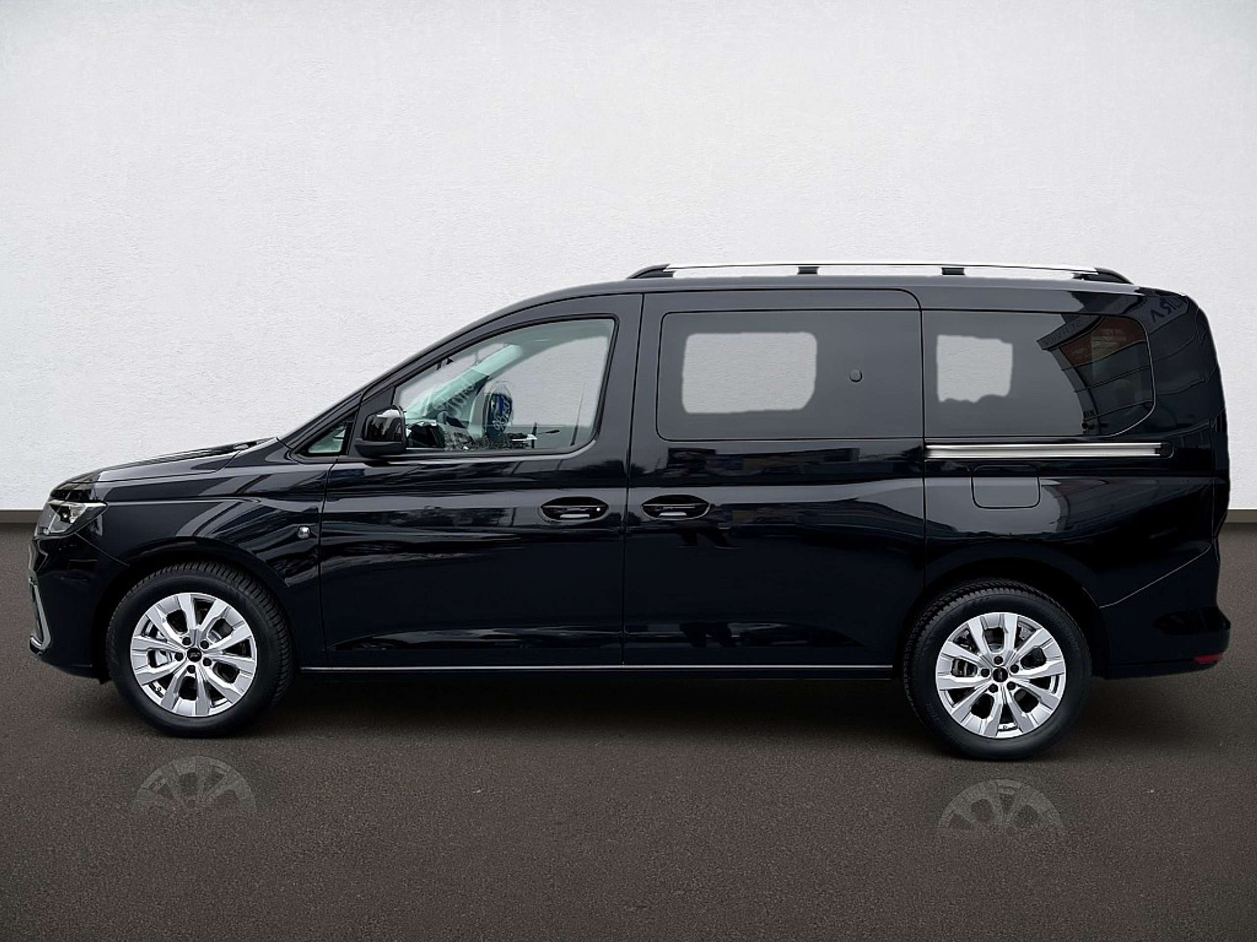 Ford - Grand Tourneo