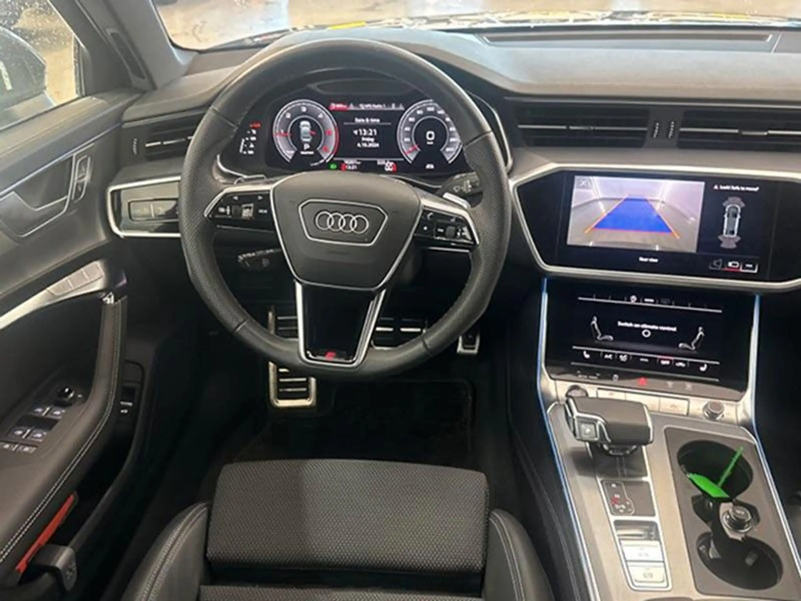 Audi - A6