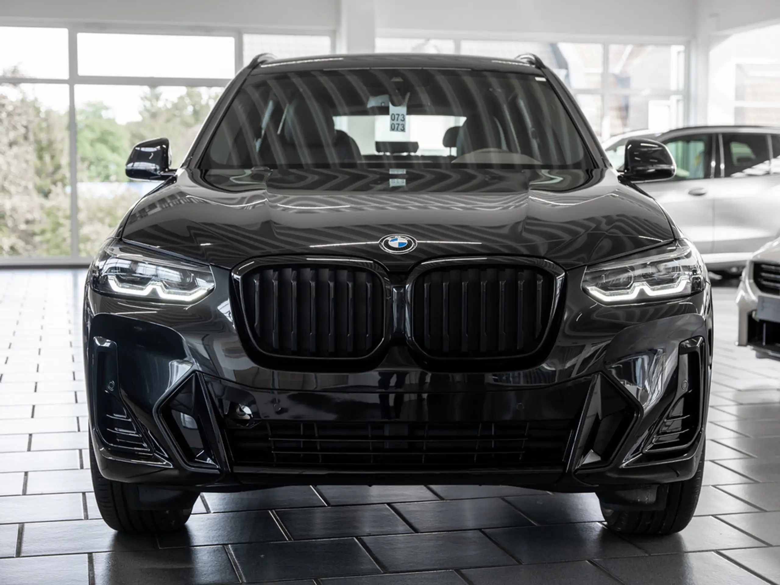 BMW - X3