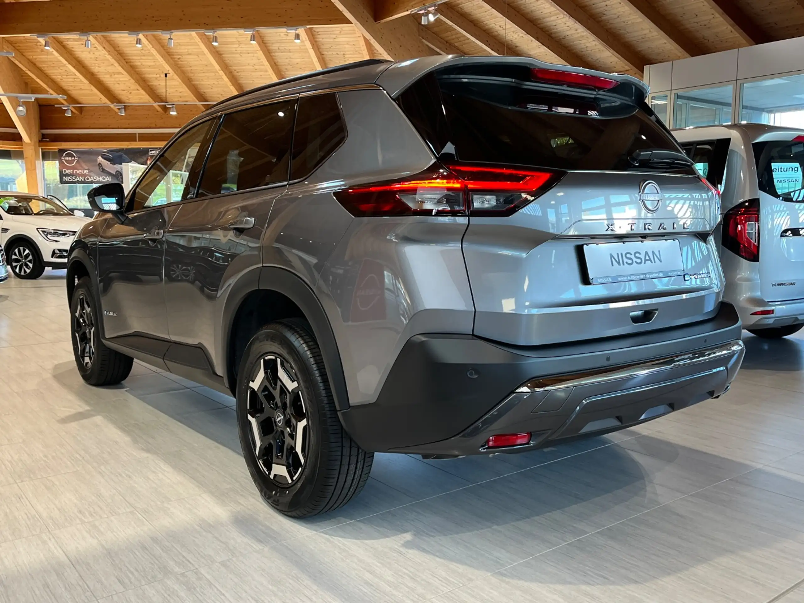 Nissan - X-Trail