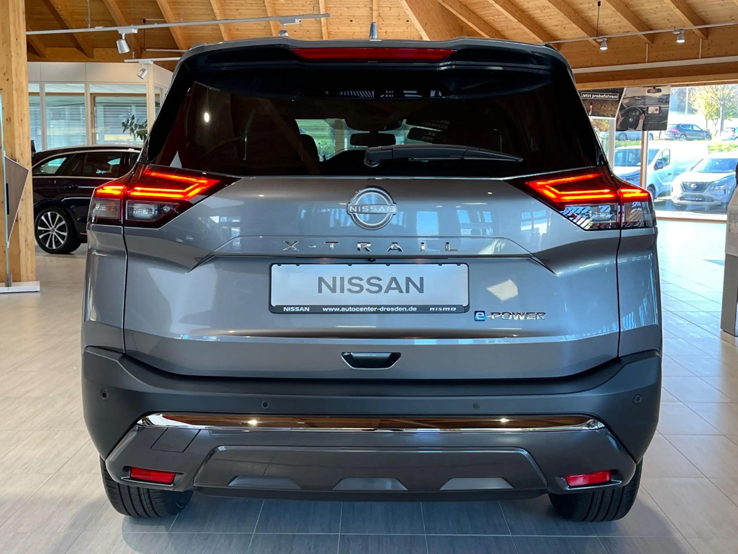 Nissan - X-Trail