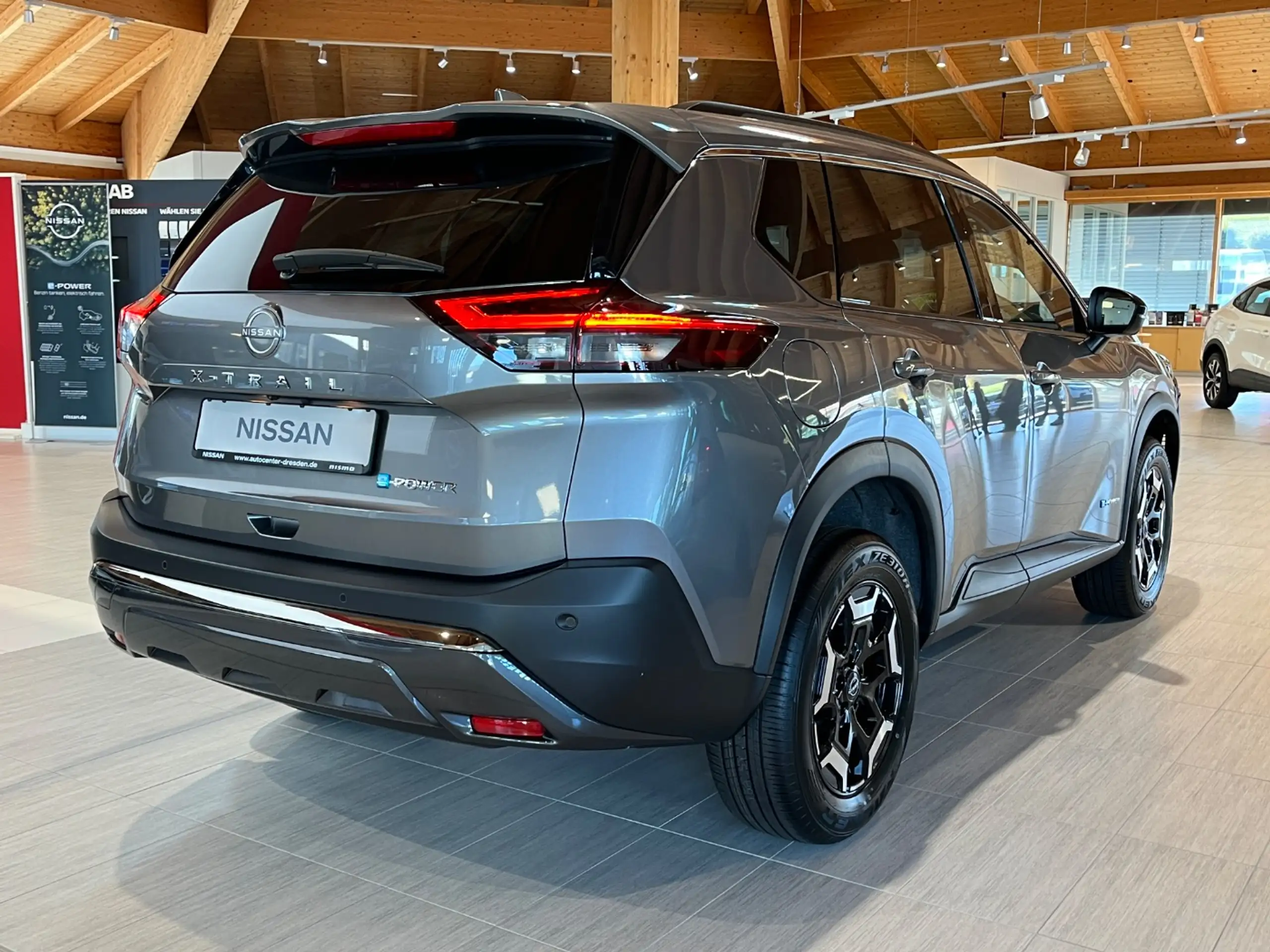 Nissan - X-Trail