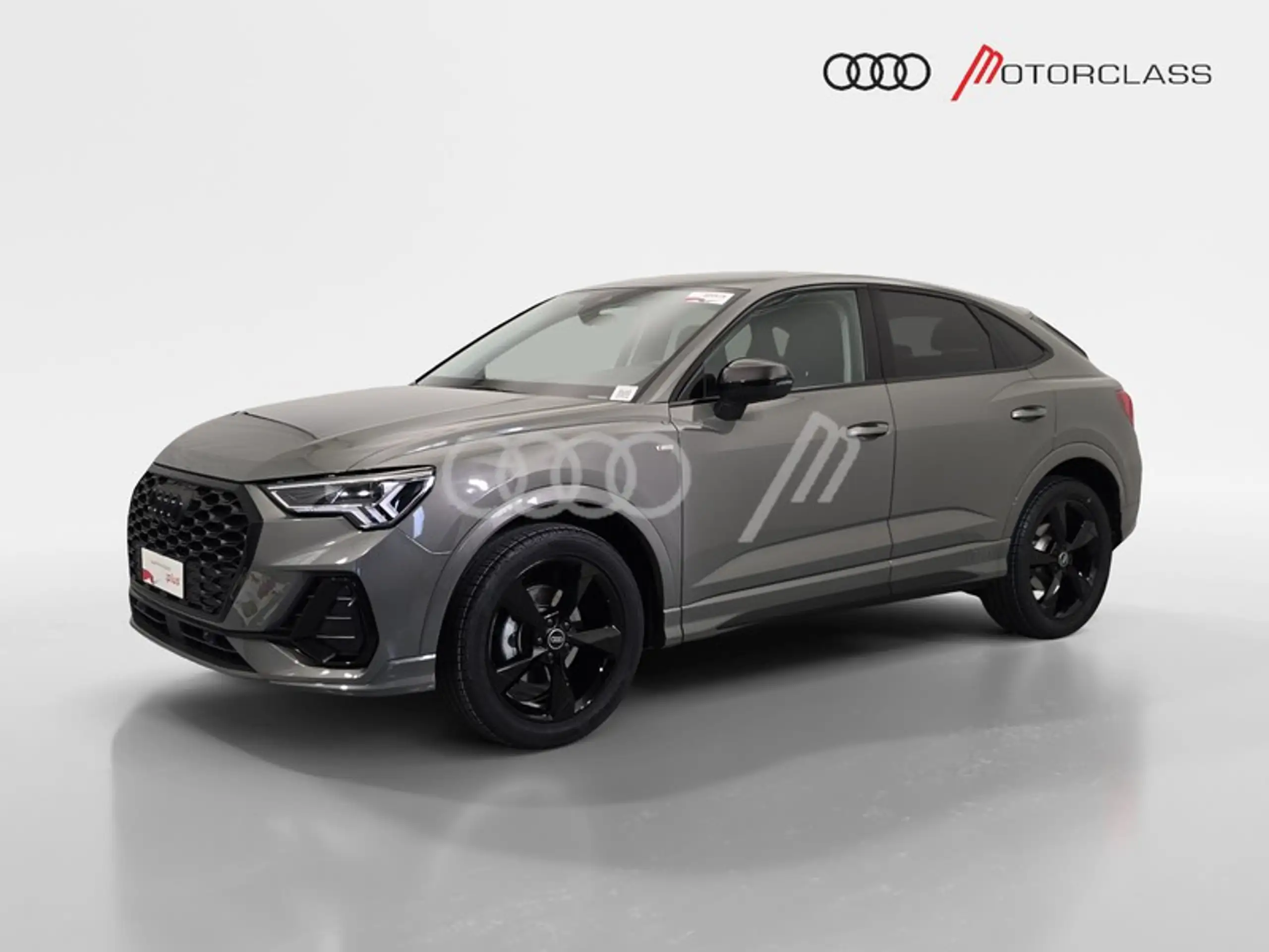 Audi - Q3