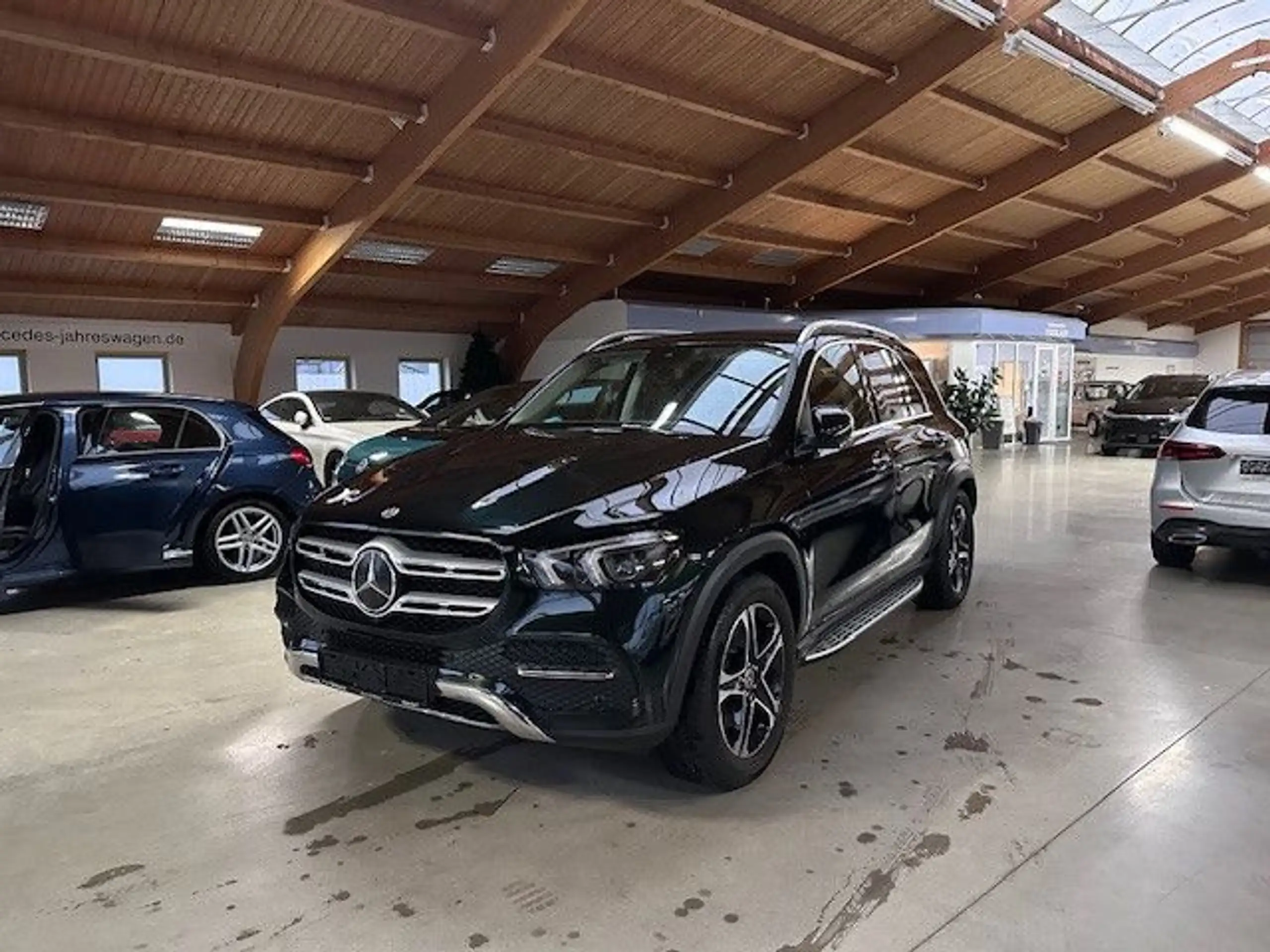 Mercedes-Benz - GLE 400