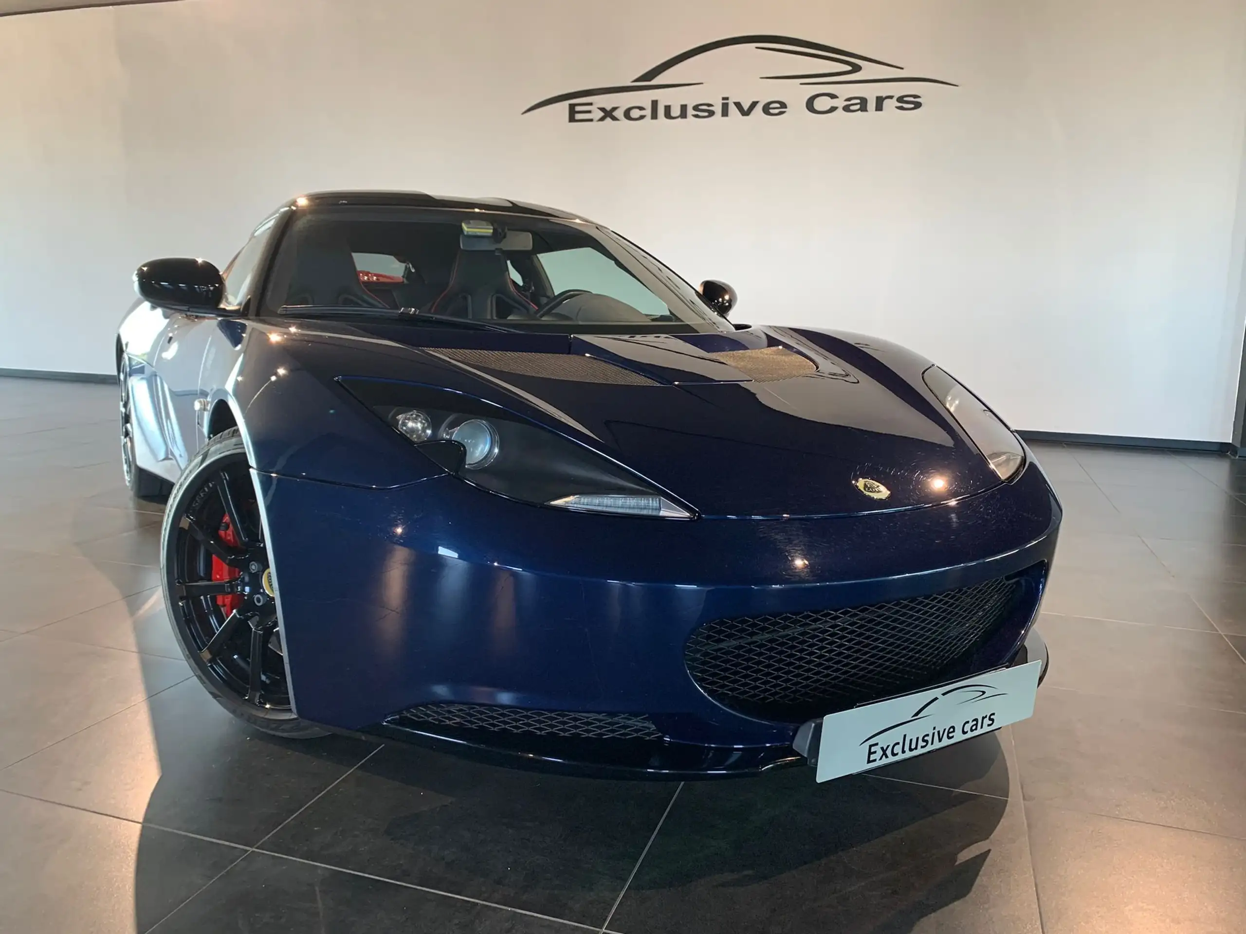 Lotus - Evora