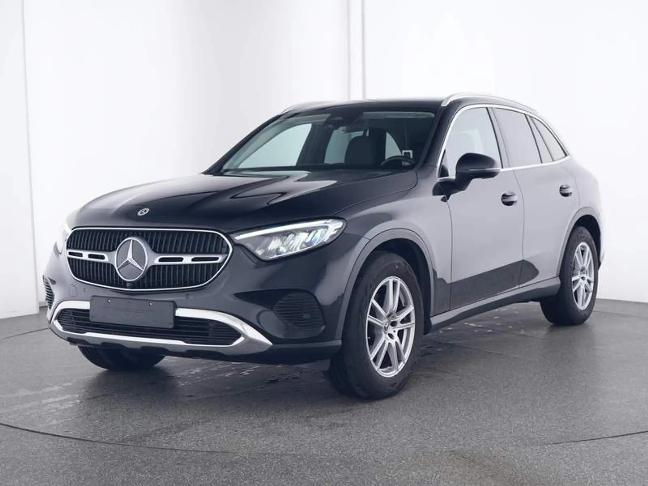 Mercedes-Benz - GLC 220