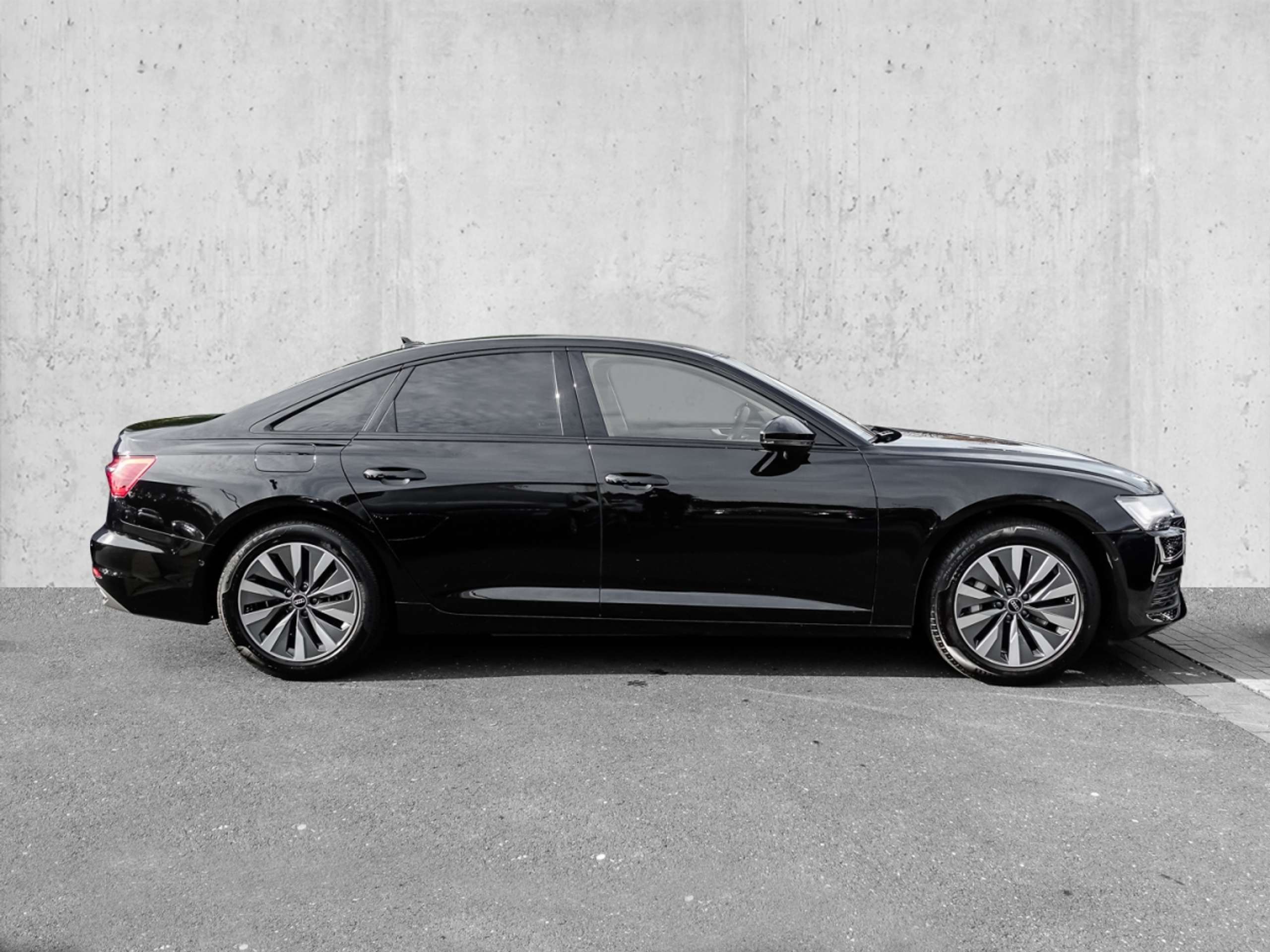 Audi - A6