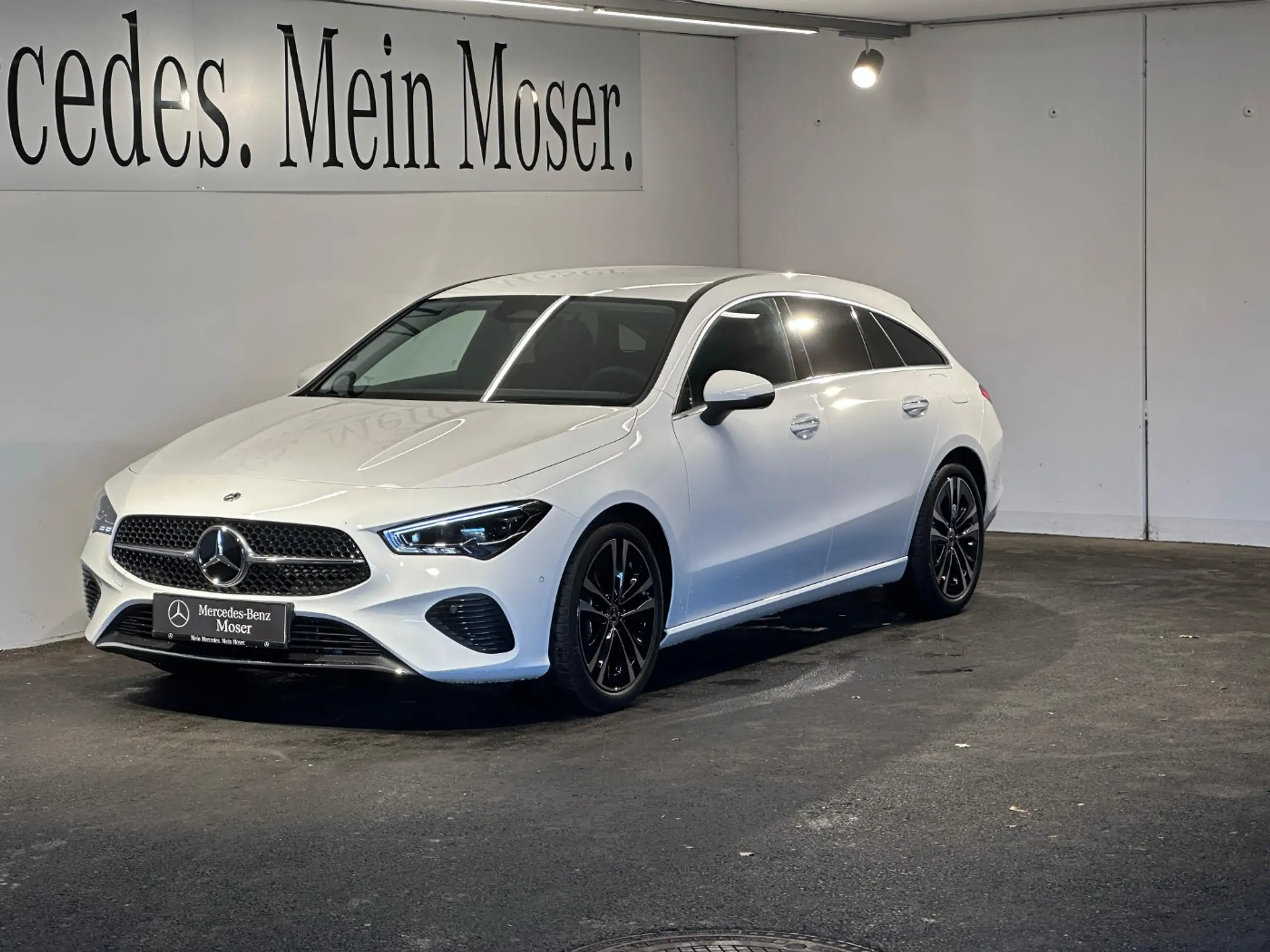 Mercedes-Benz - CLA 180