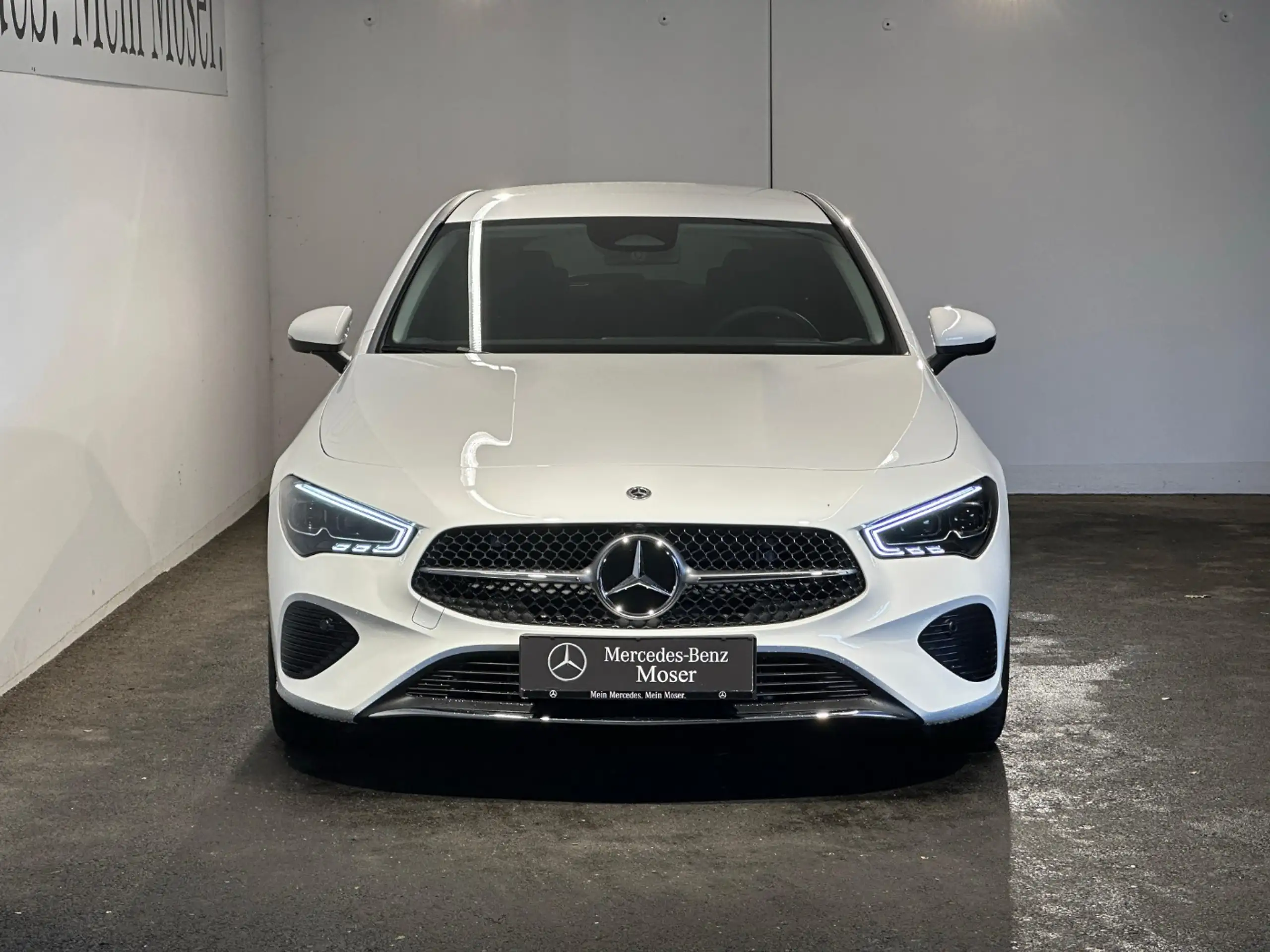 Mercedes-Benz - CLA 180