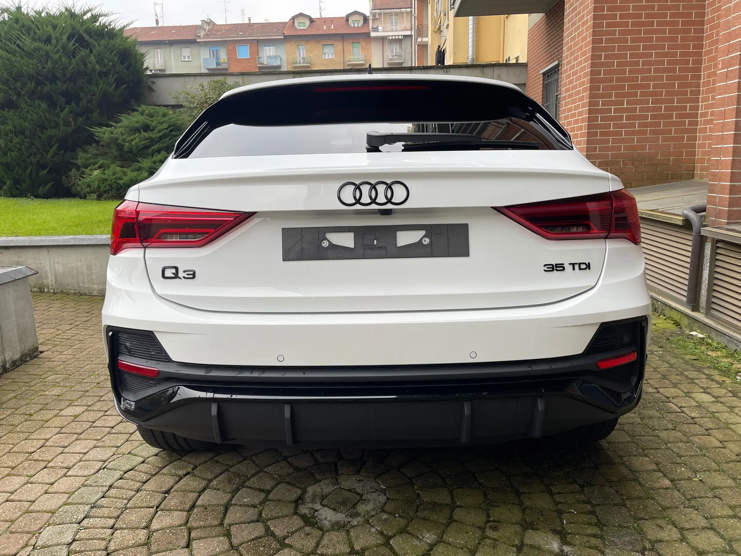 Audi - Q3