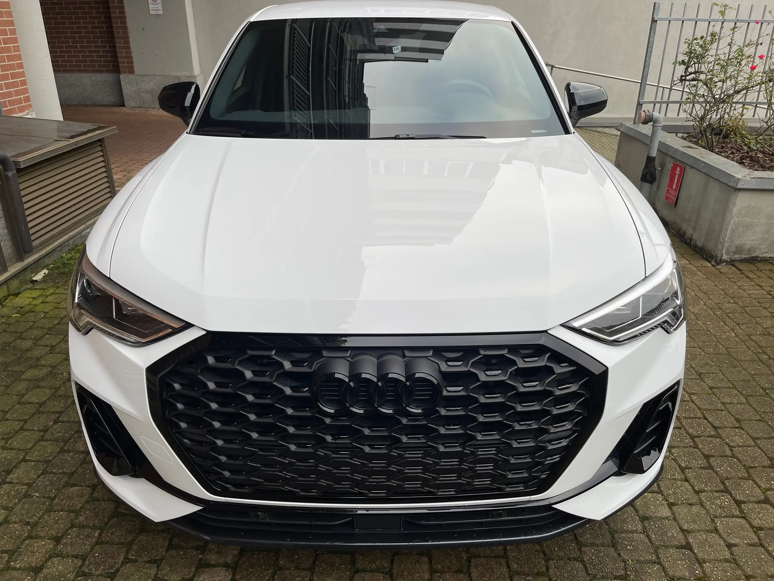 Audi - Q3