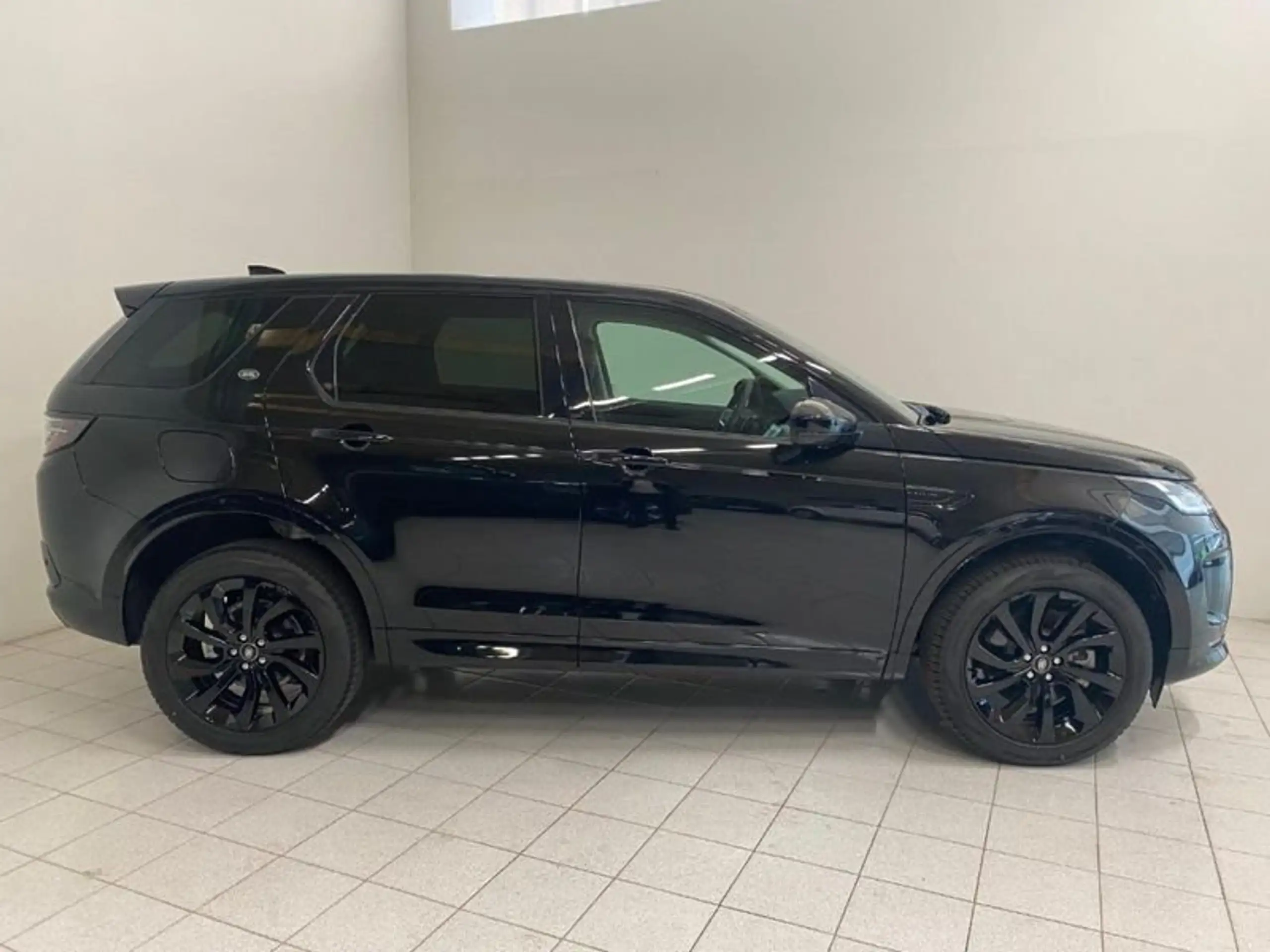 Land Rover - Discovery Sport