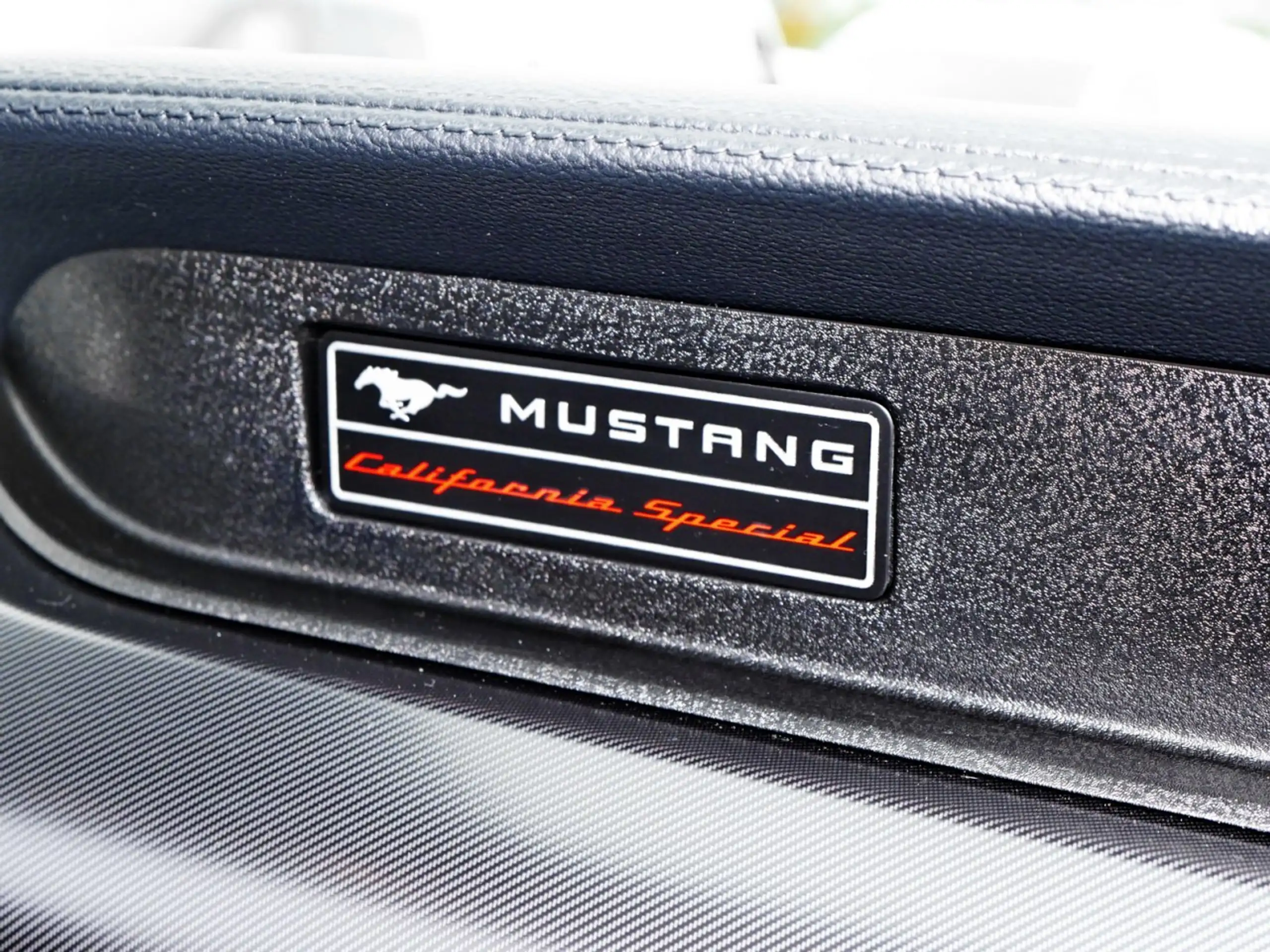 Ford - Mustang