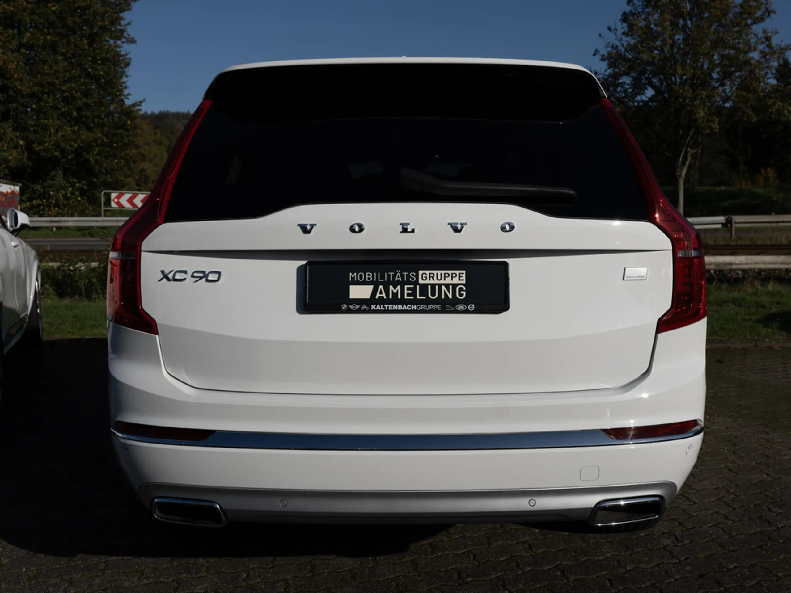 Volvo - XC90