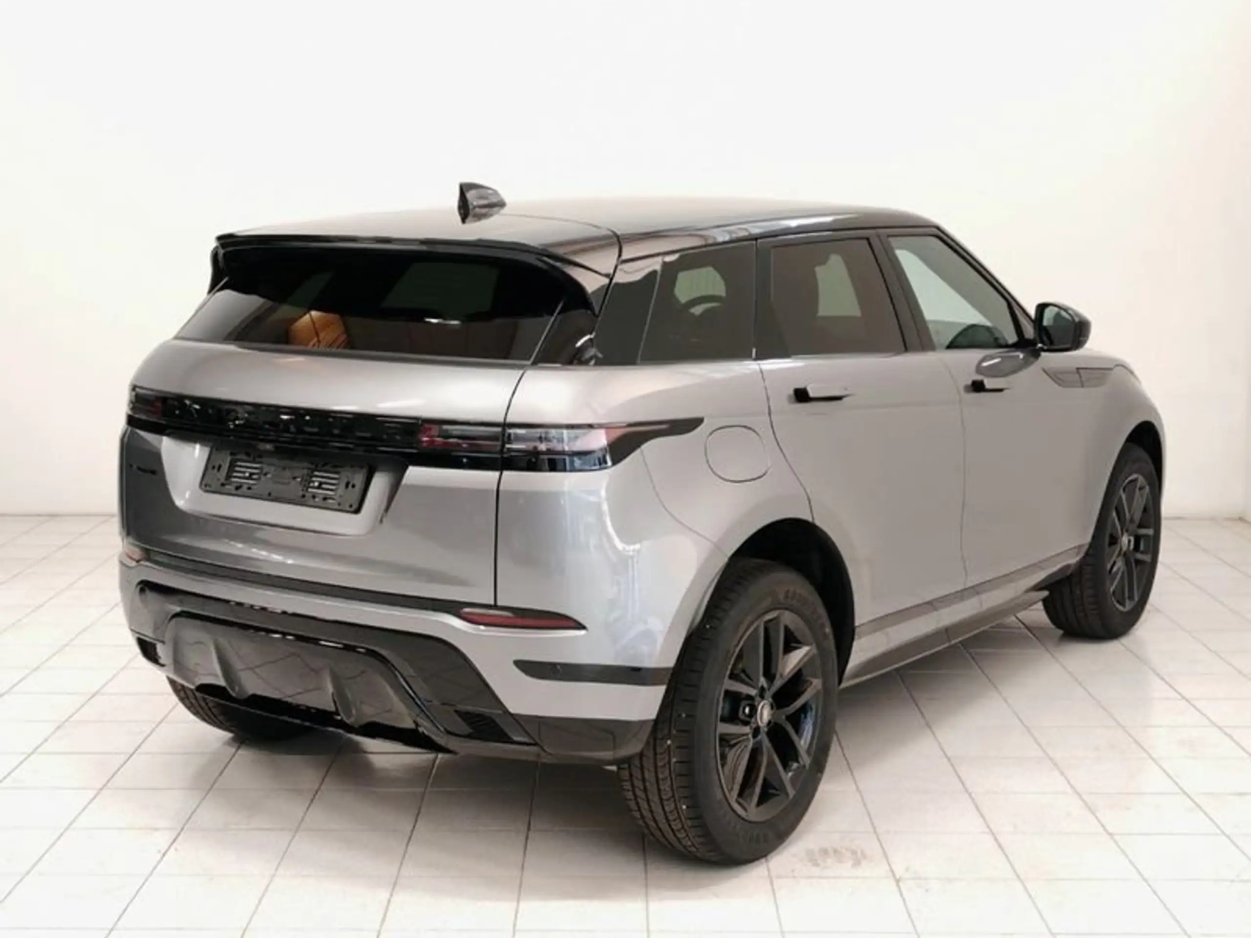 Land Rover - Range Rover Evoque