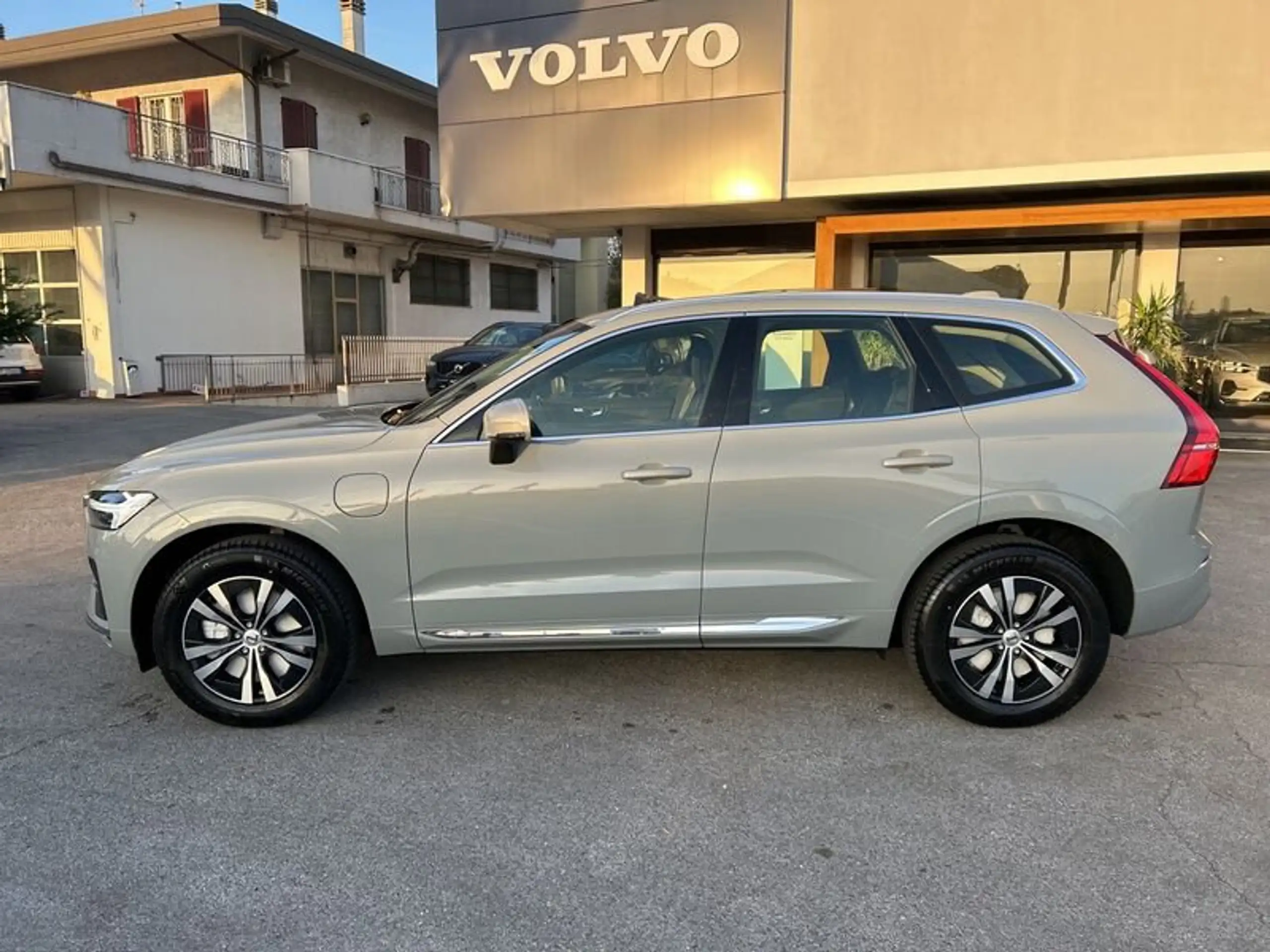 Volvo - XC60