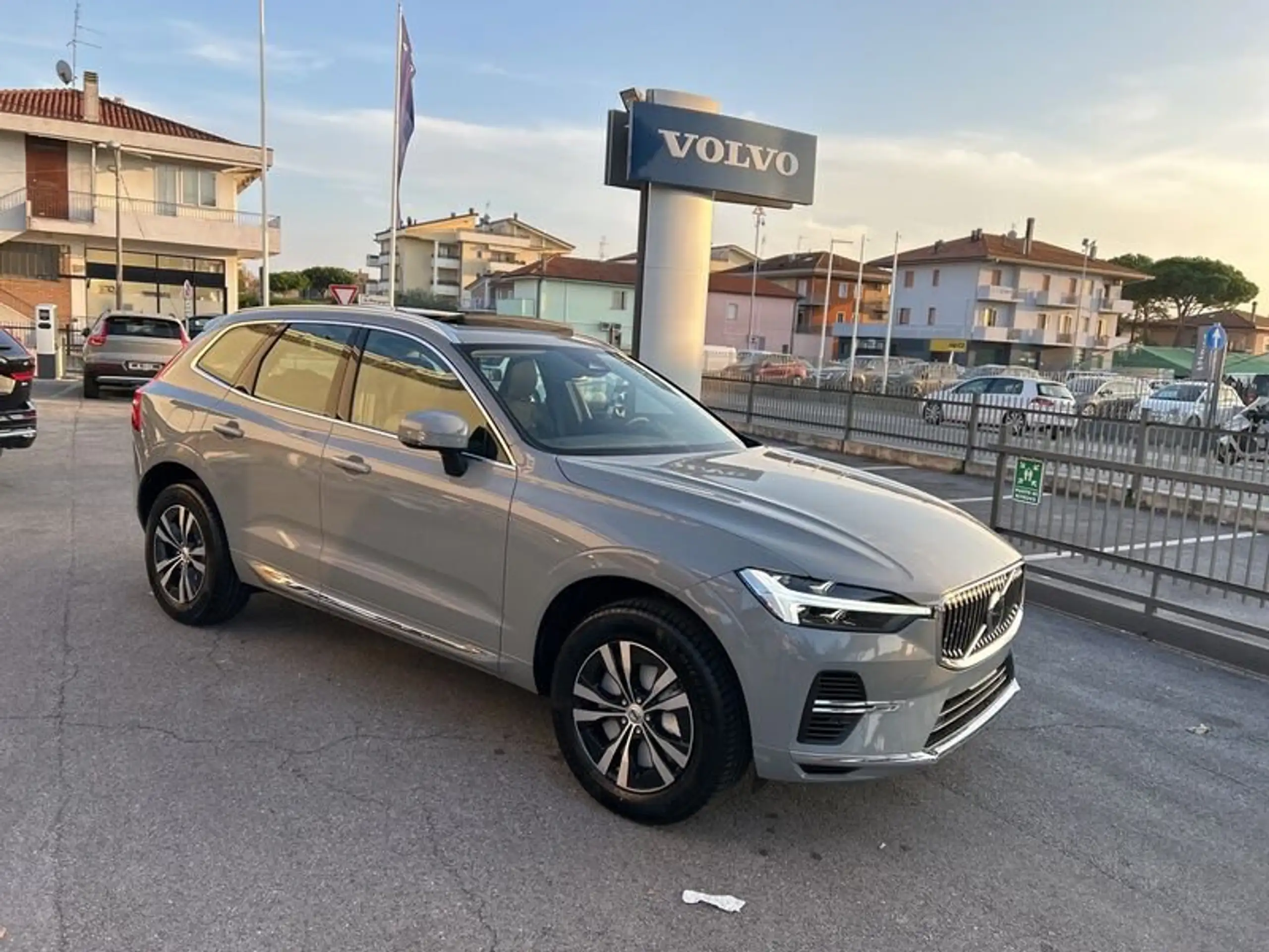 Volvo - XC60