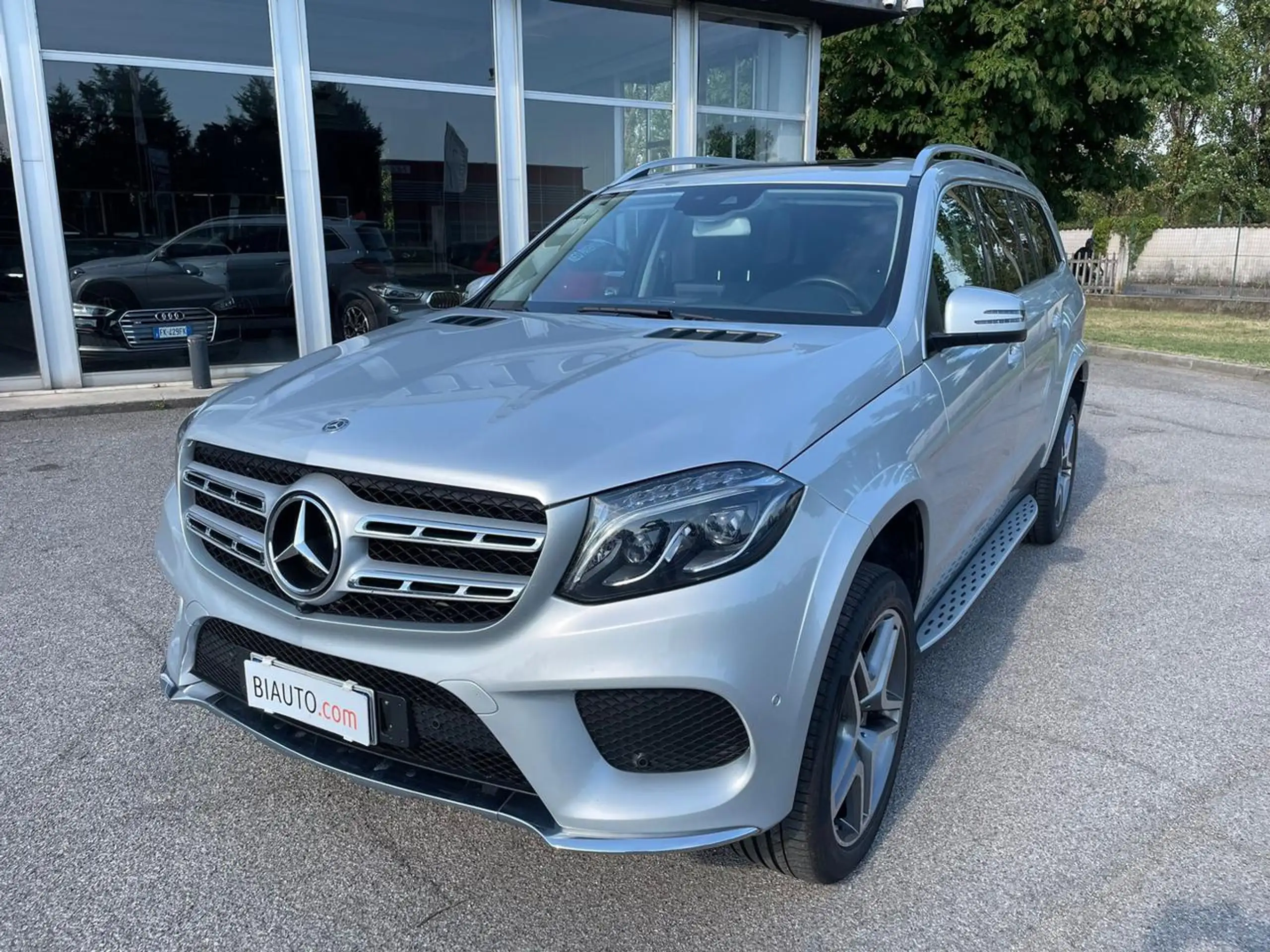 Mercedes-Benz - GLS 350