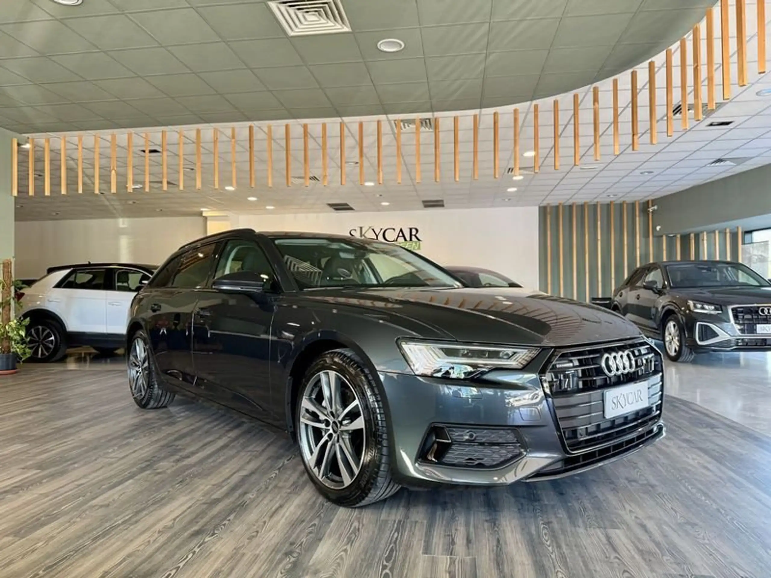 Audi - A6