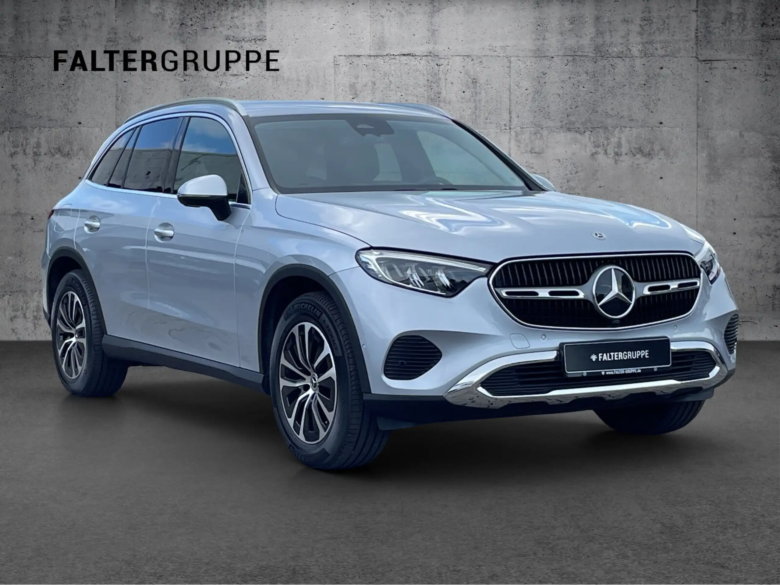 Mercedes-Benz - GLC 220