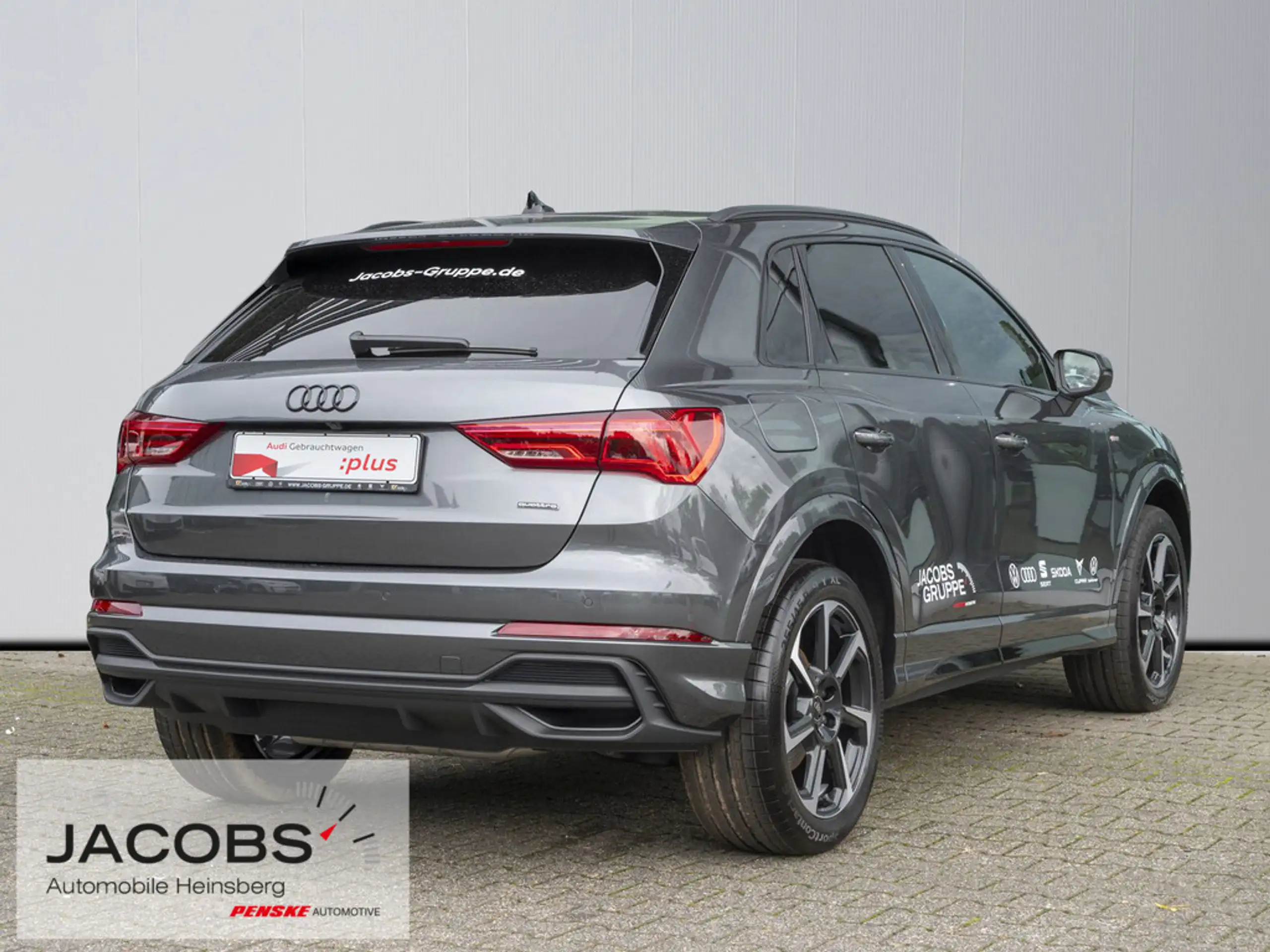 Audi - Q3