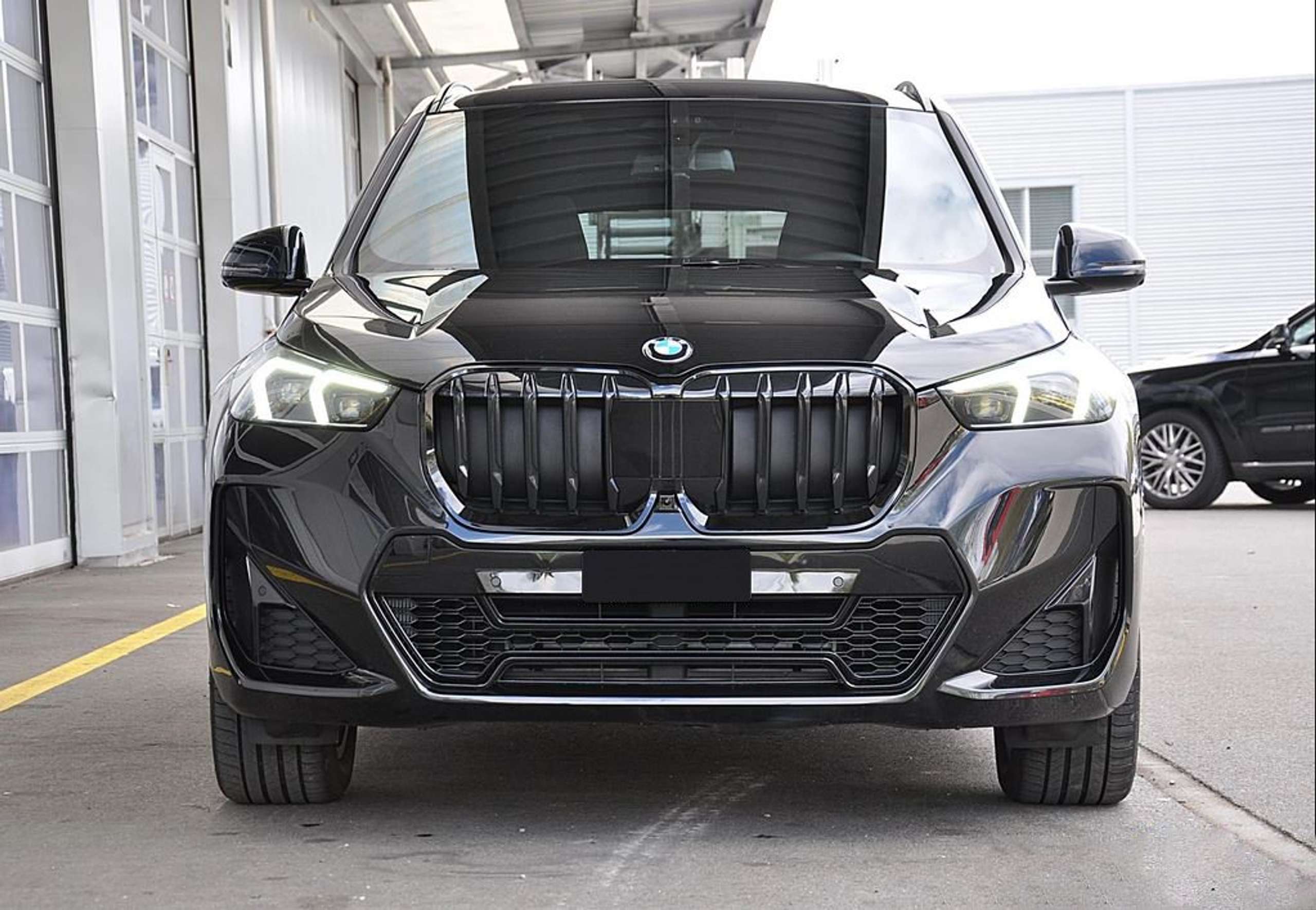 BMW - X1