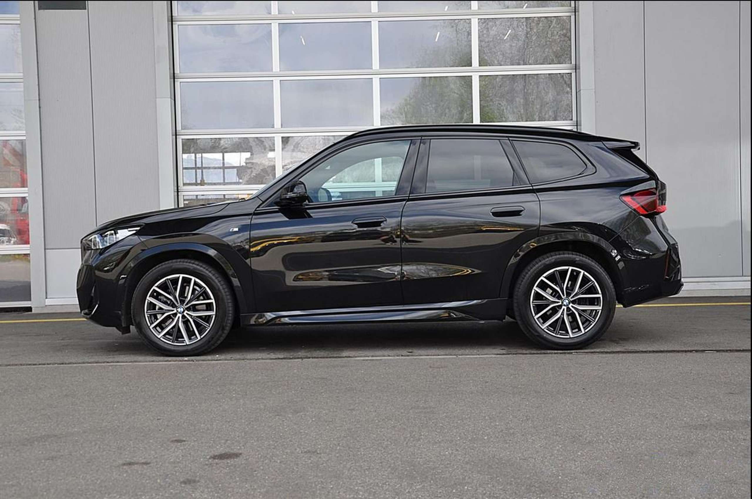 BMW - X1