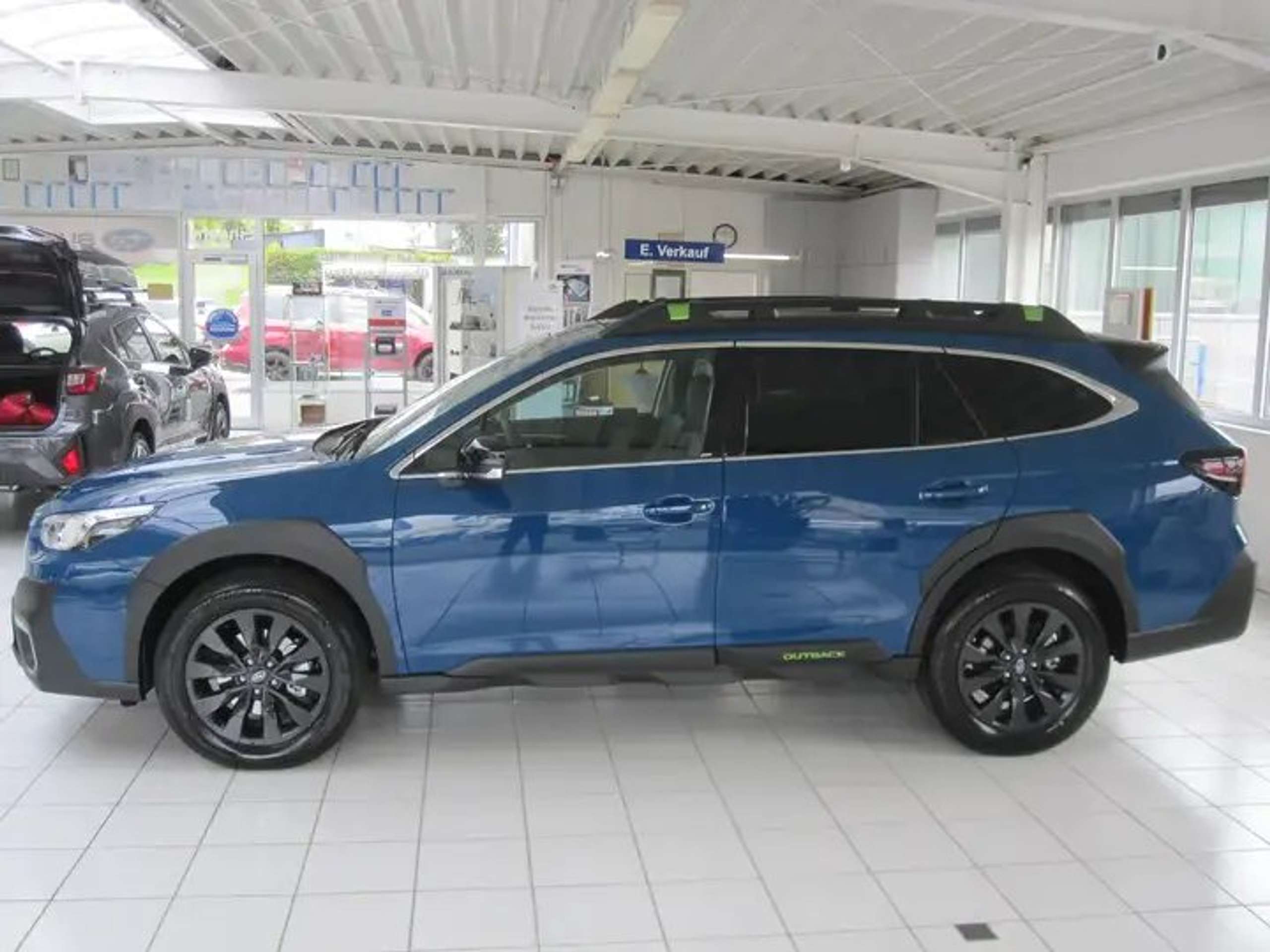 Subaru OUTBACK 2024