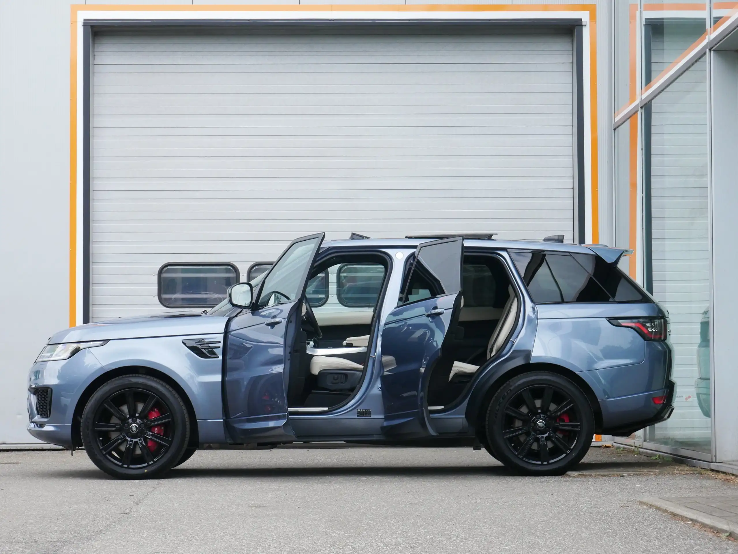 Land Rover - Range Rover Sport