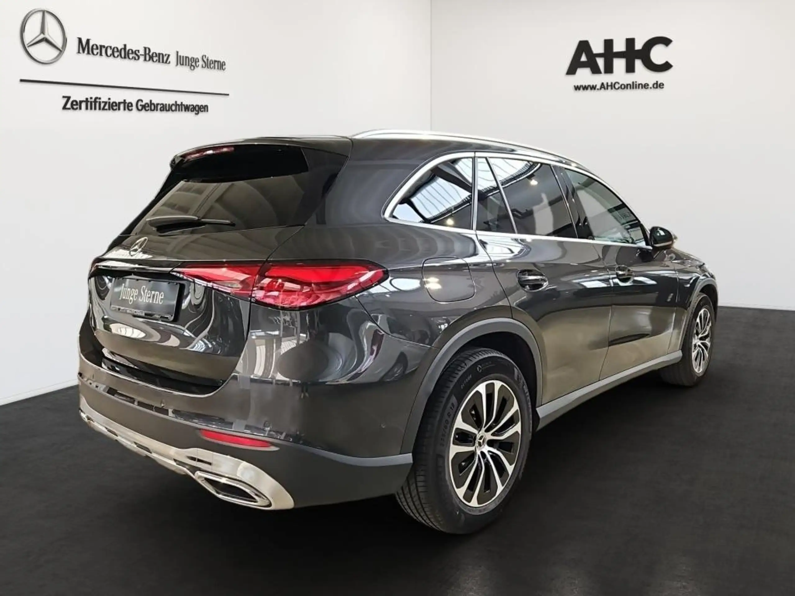 Mercedes-Benz - GLC 200