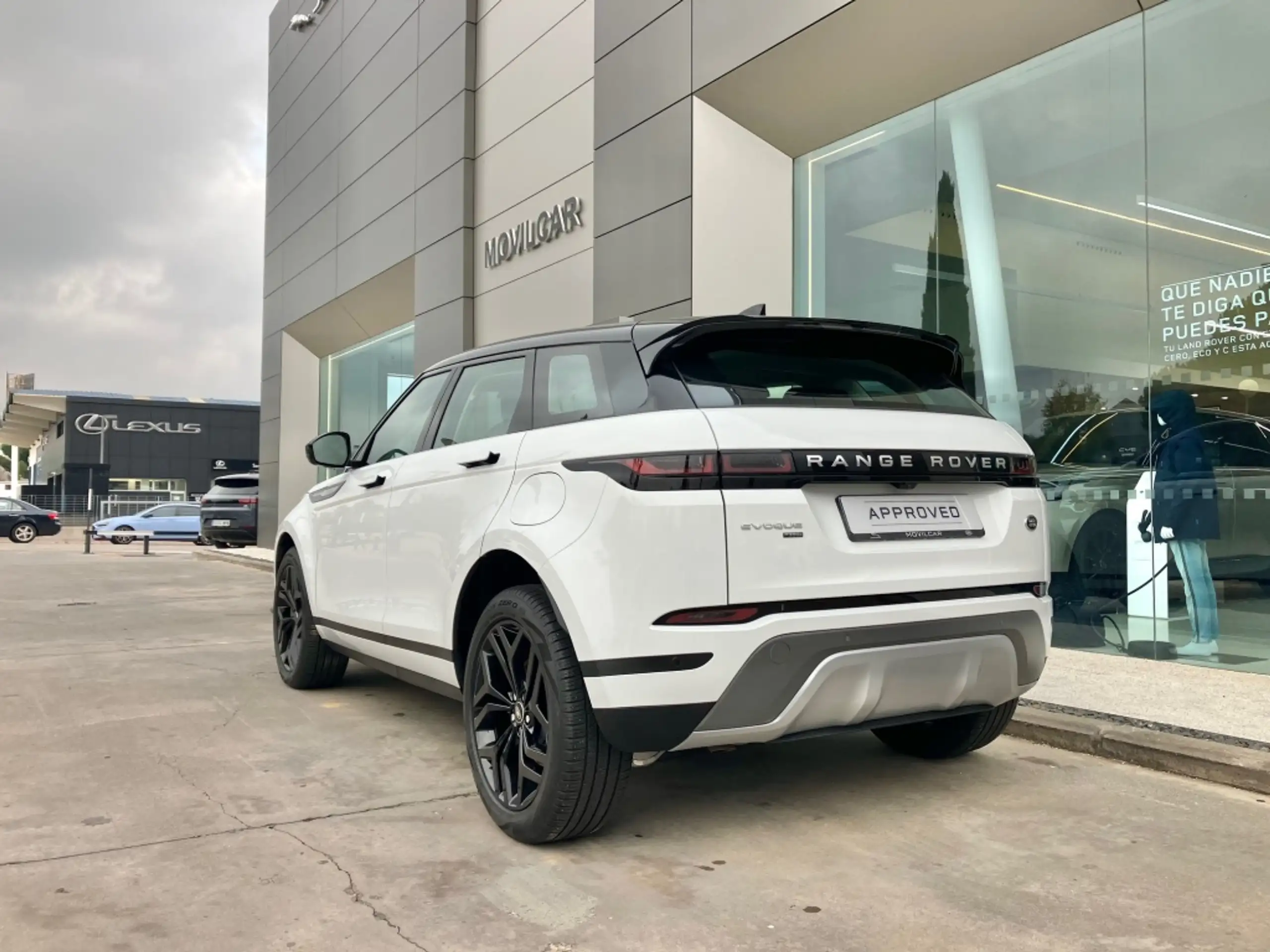 Land Rover - Range Rover Evoque