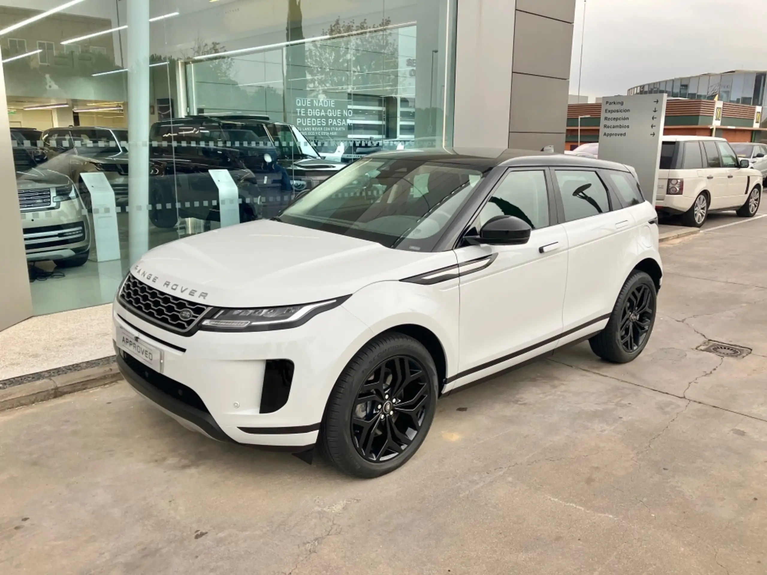 Land Rover - Range Rover Evoque