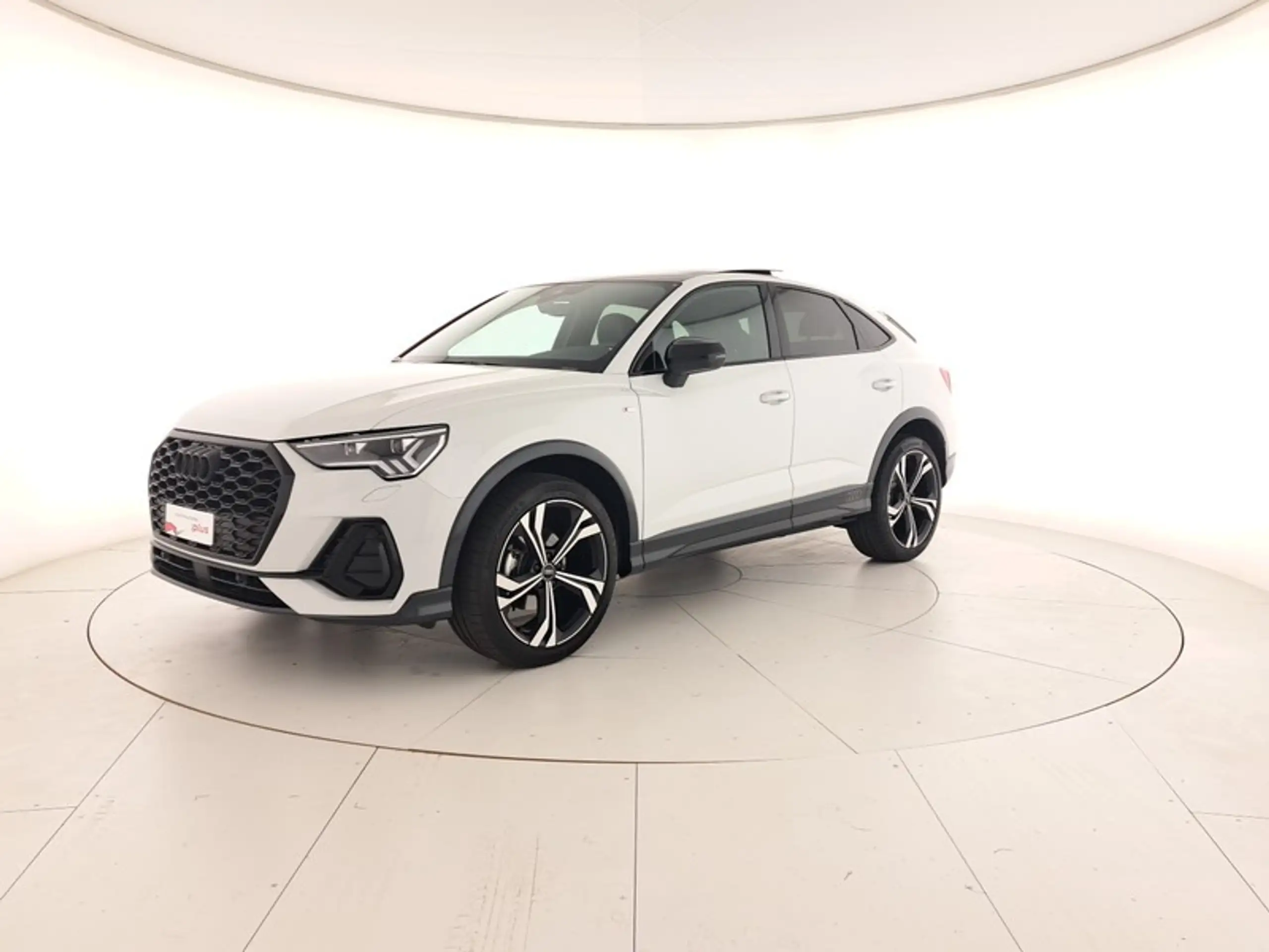 Audi - Q3