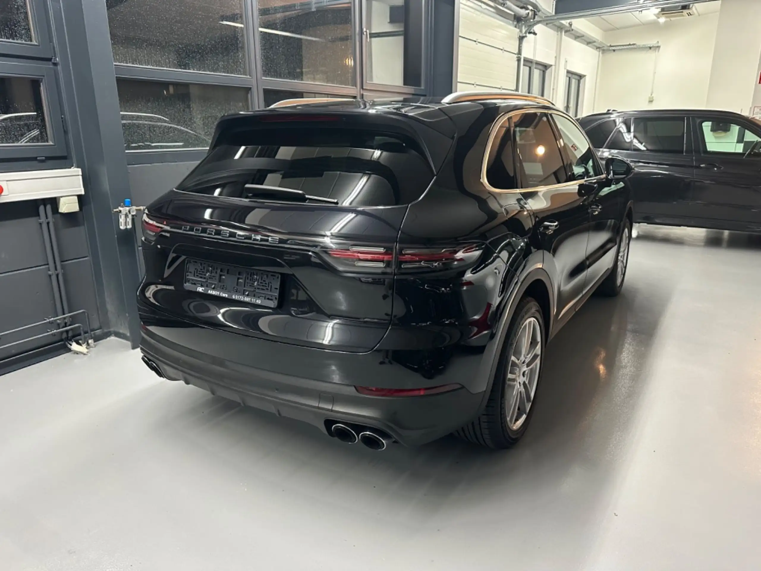 Porsche - Cayenne