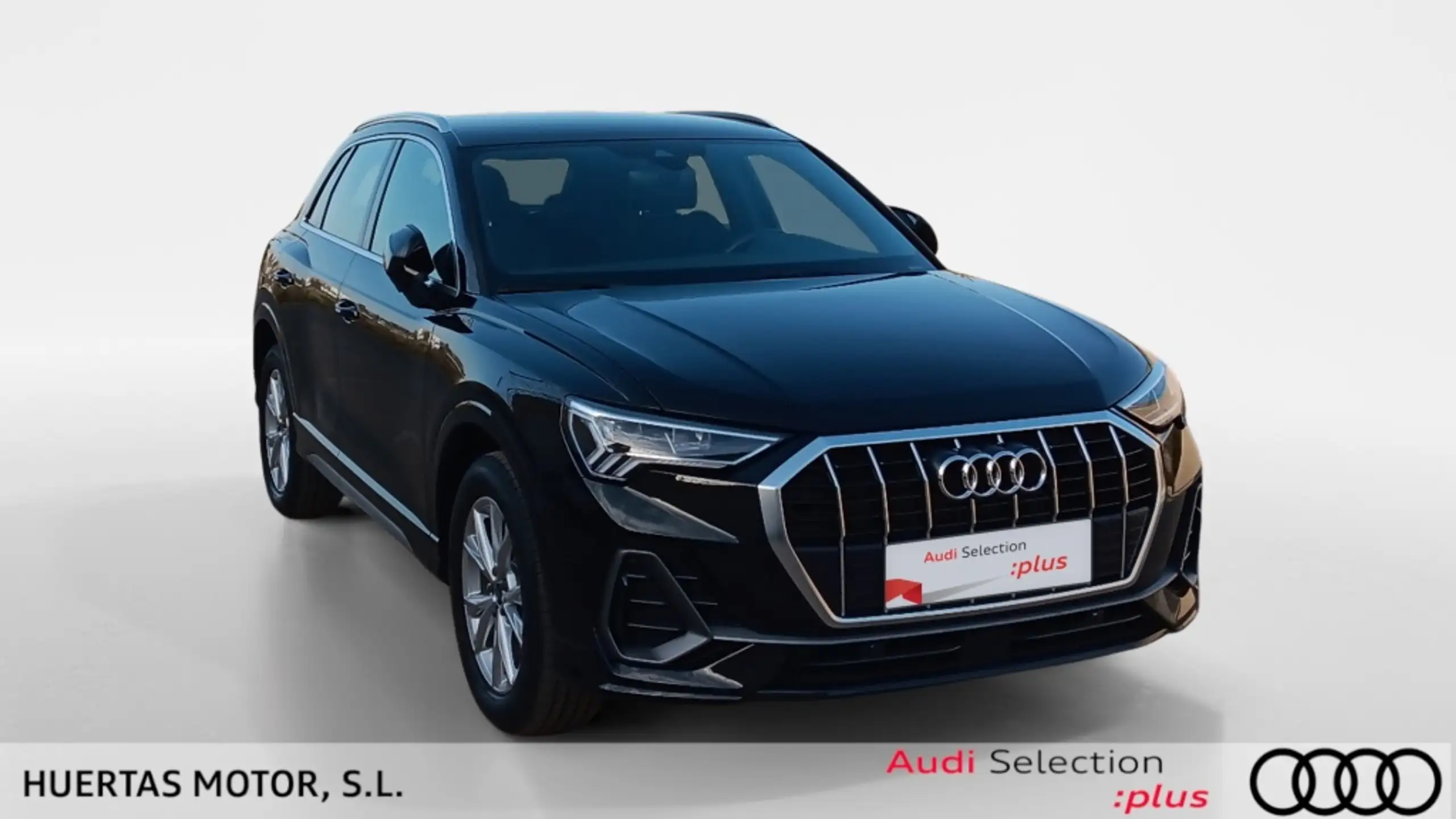 Audi - Q3