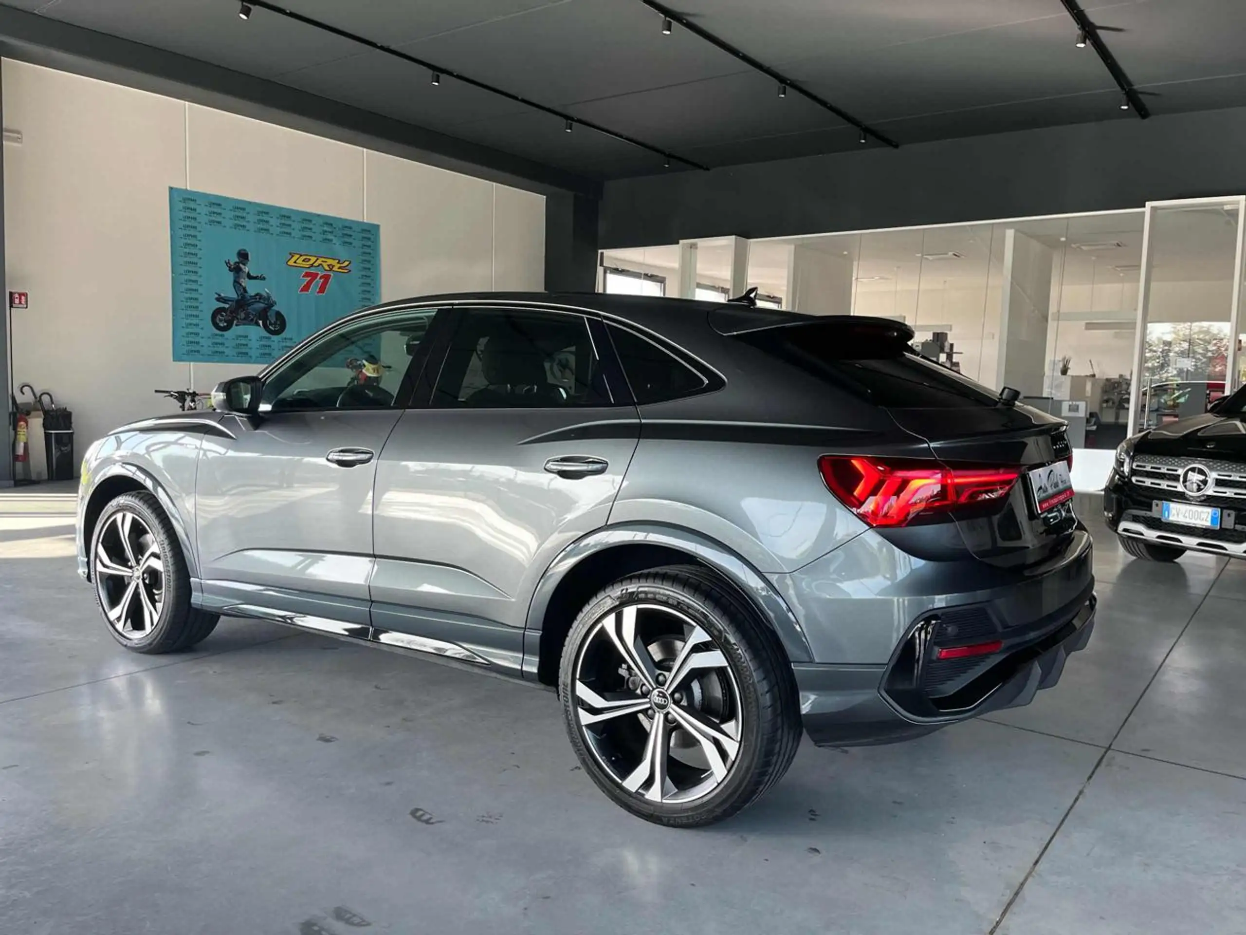 Audi - Q3