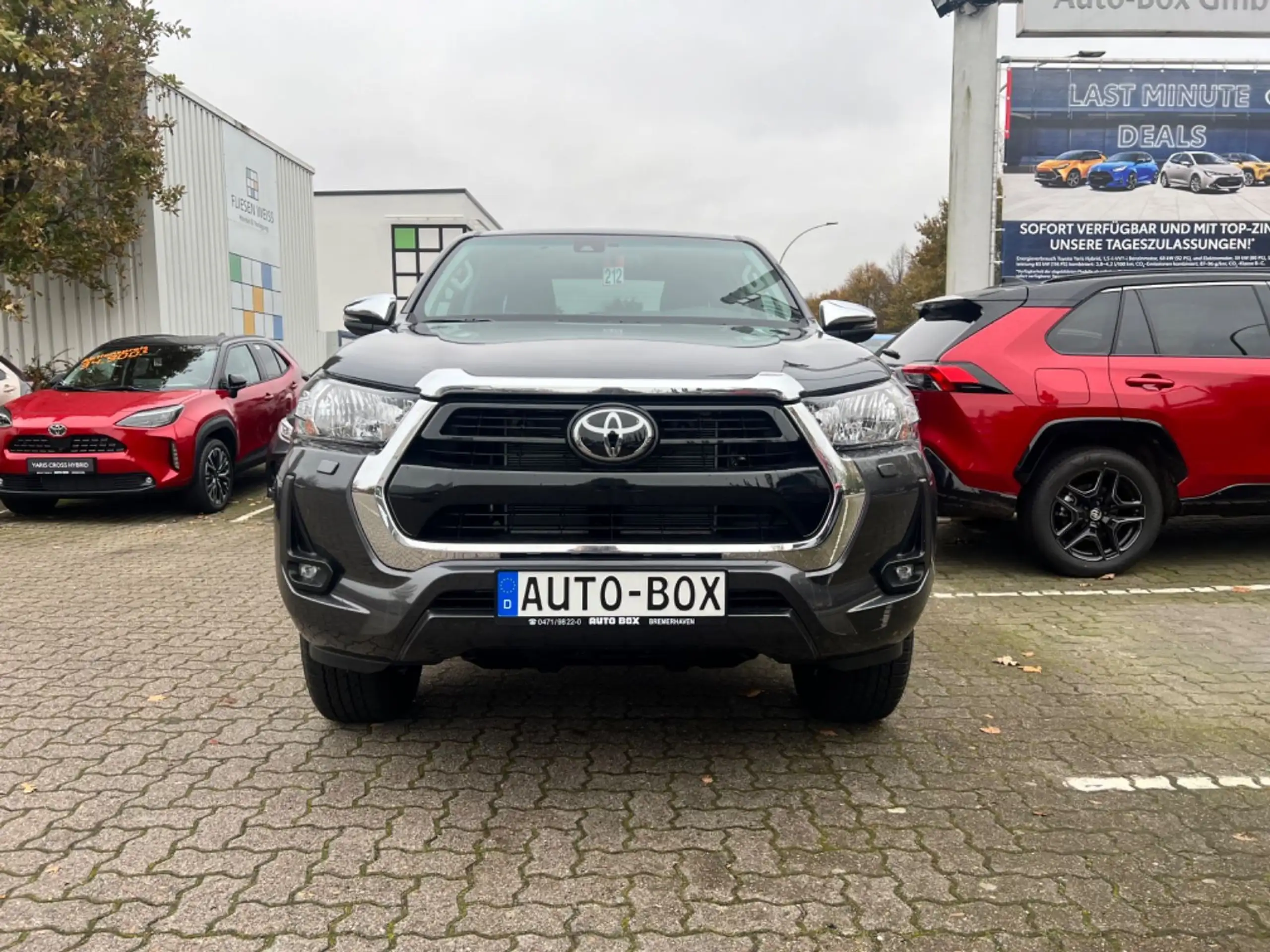 Toyota - Hilux