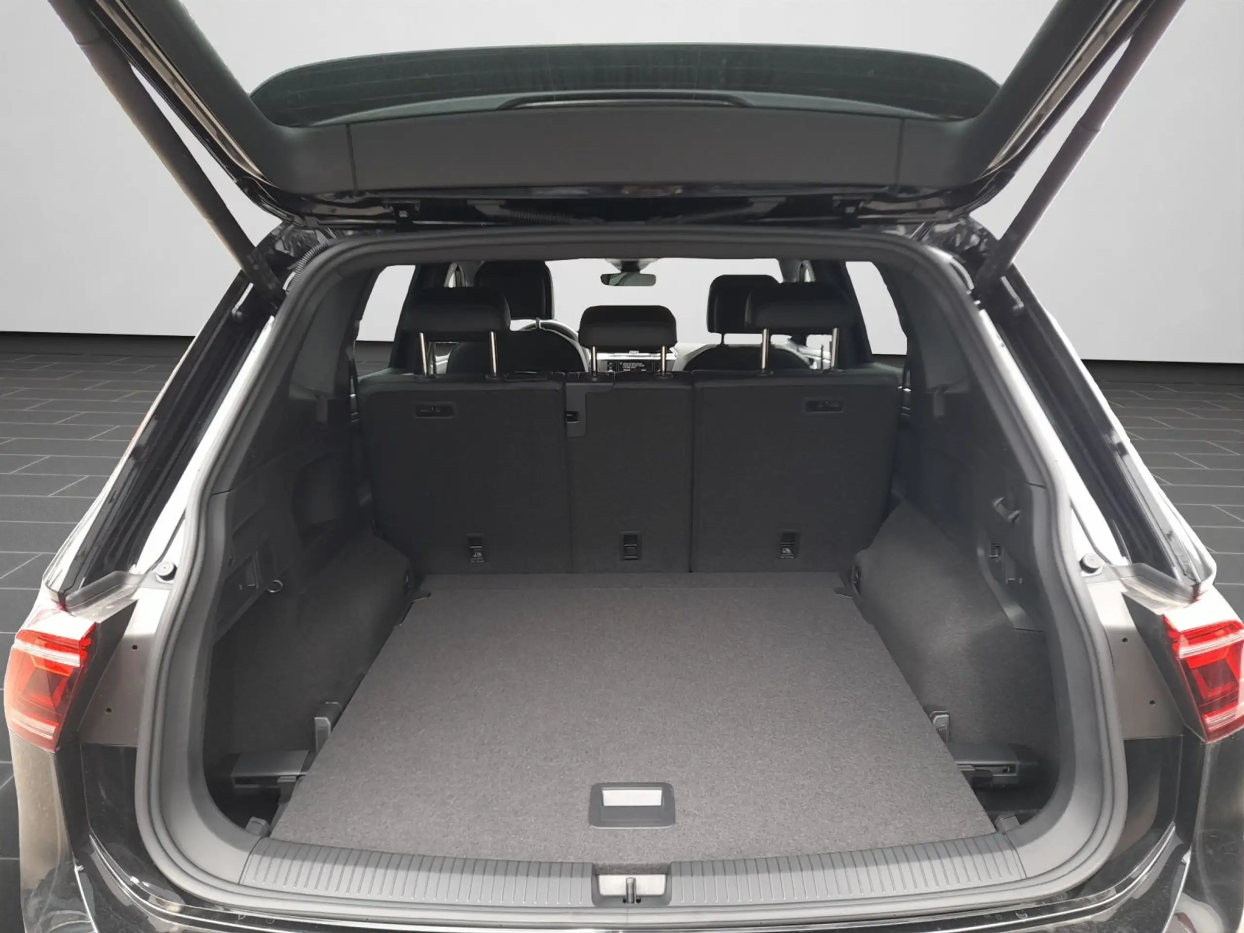 Volkswagen - Tiguan Allspace