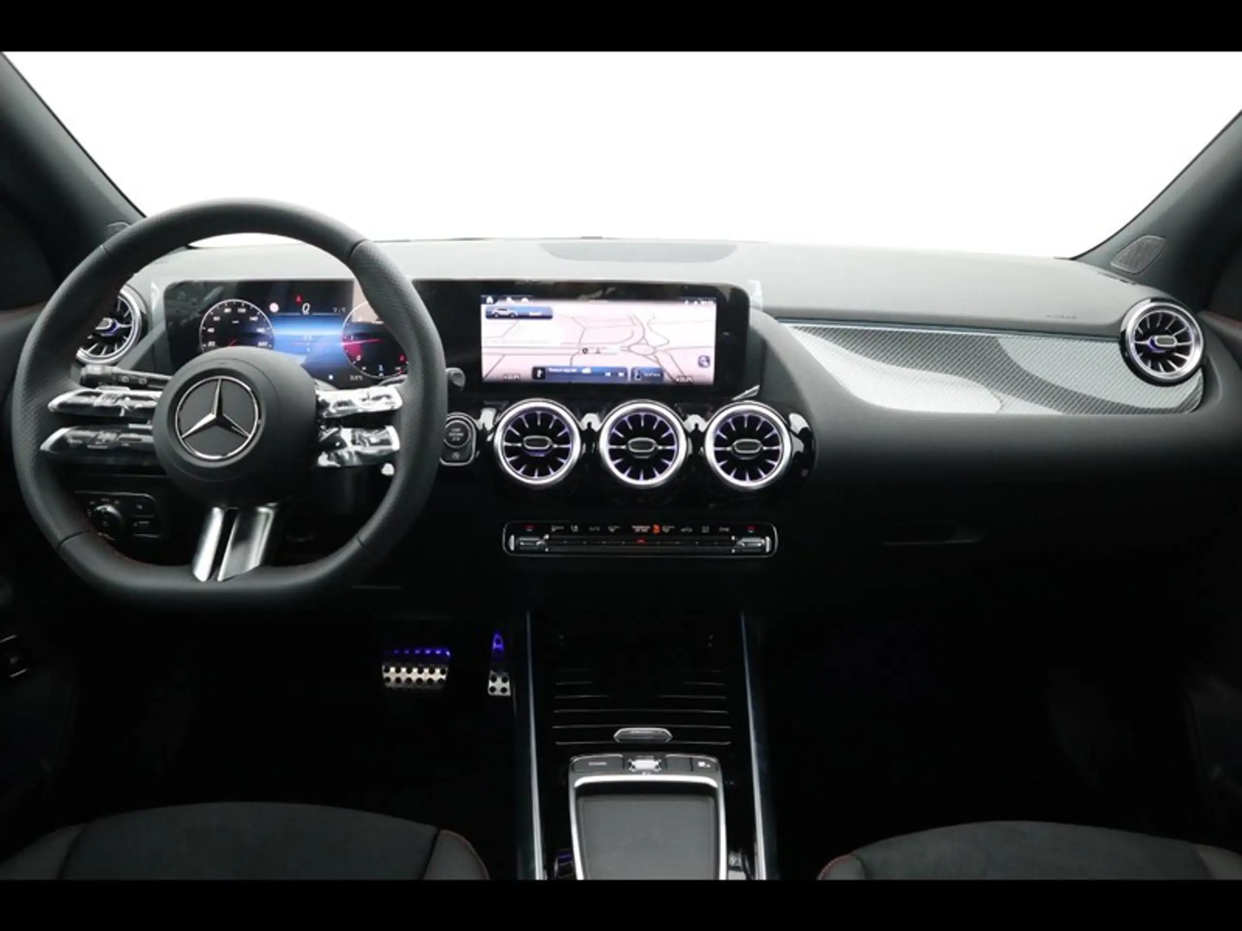 Mercedes-Benz - GLA 200