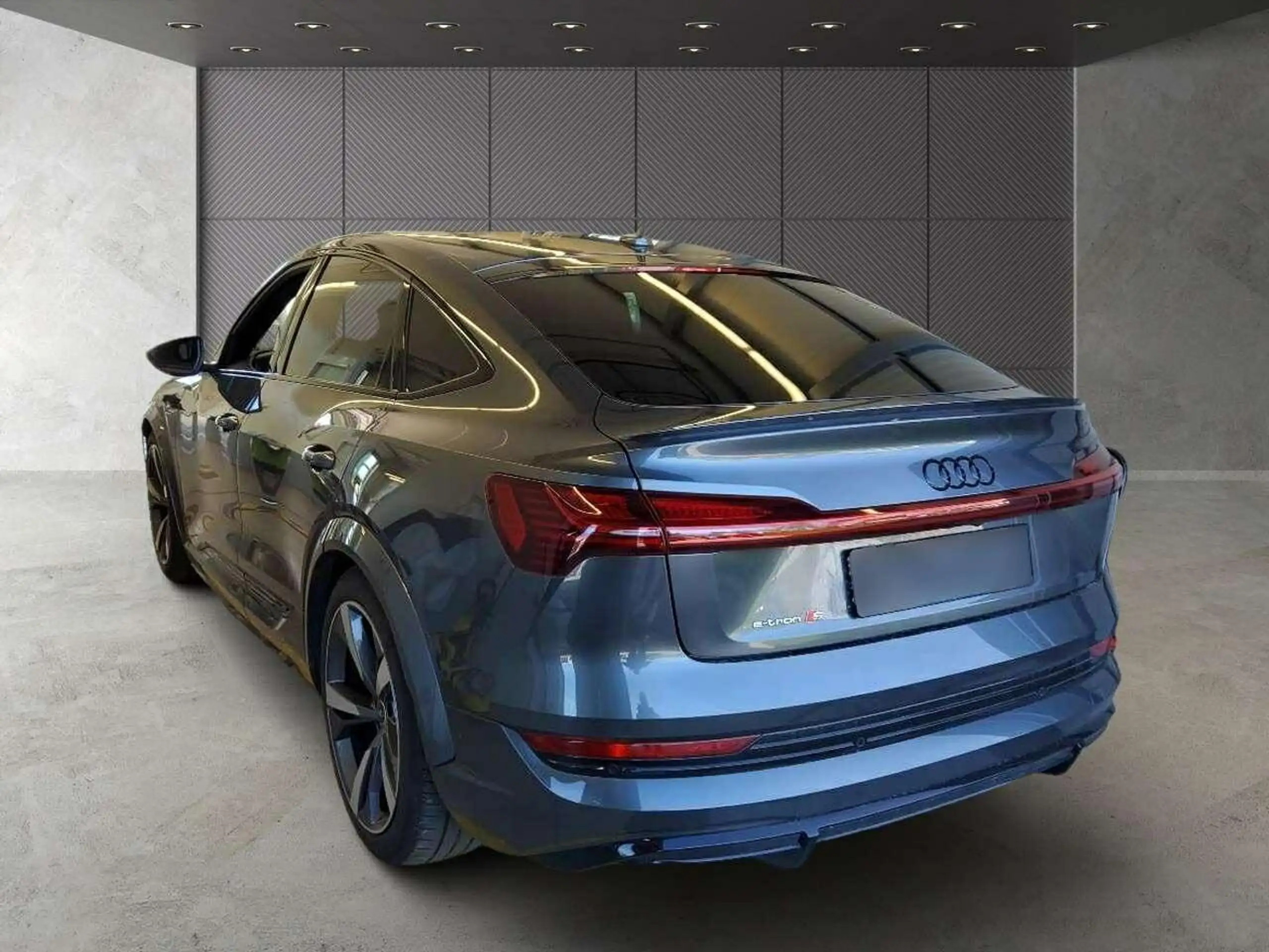 Audi - e-tron