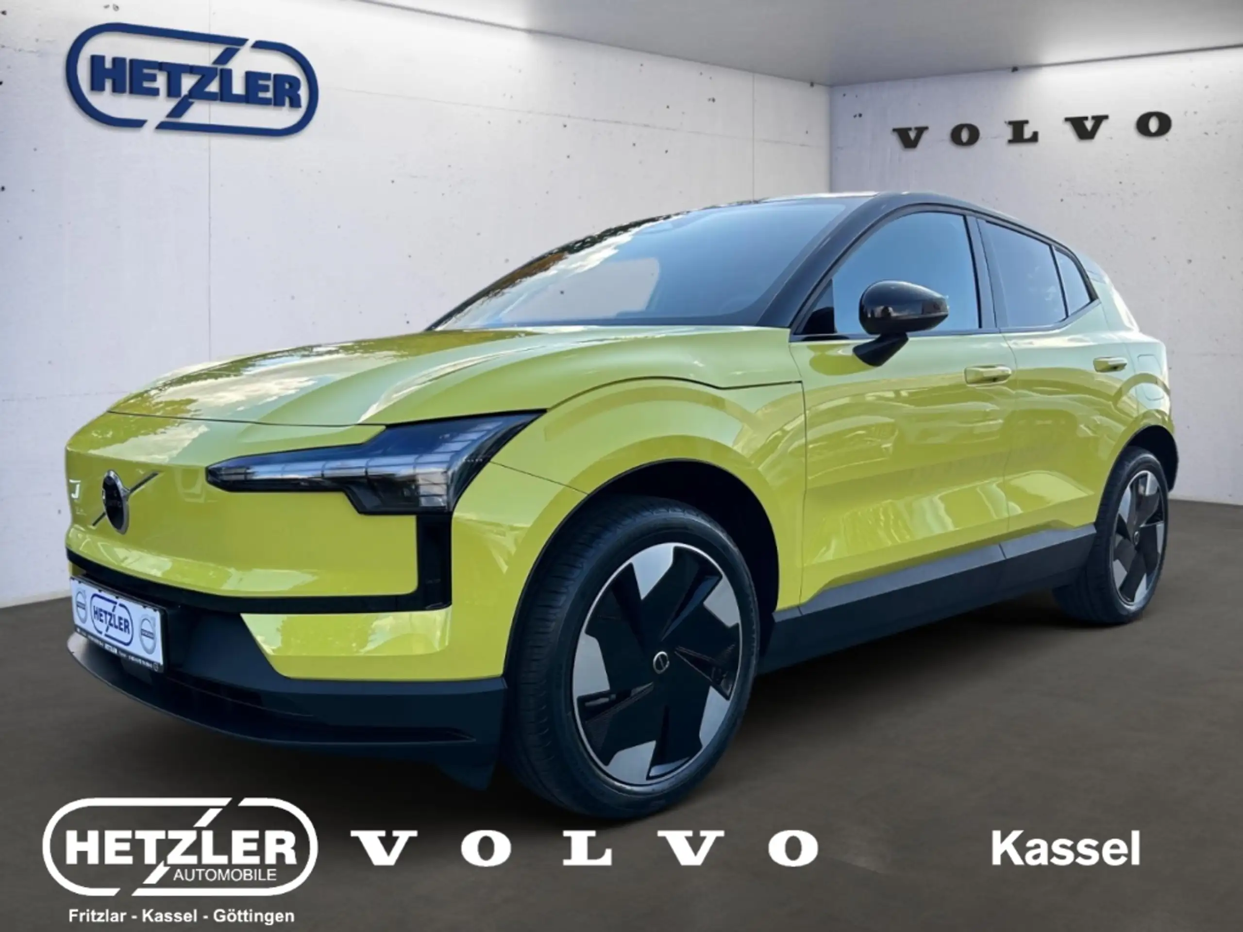 Volvo EX30 2023