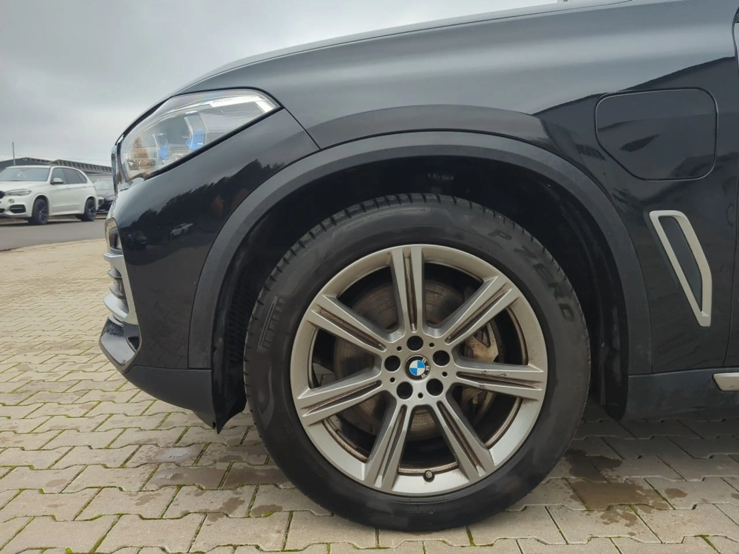 BMW - X5