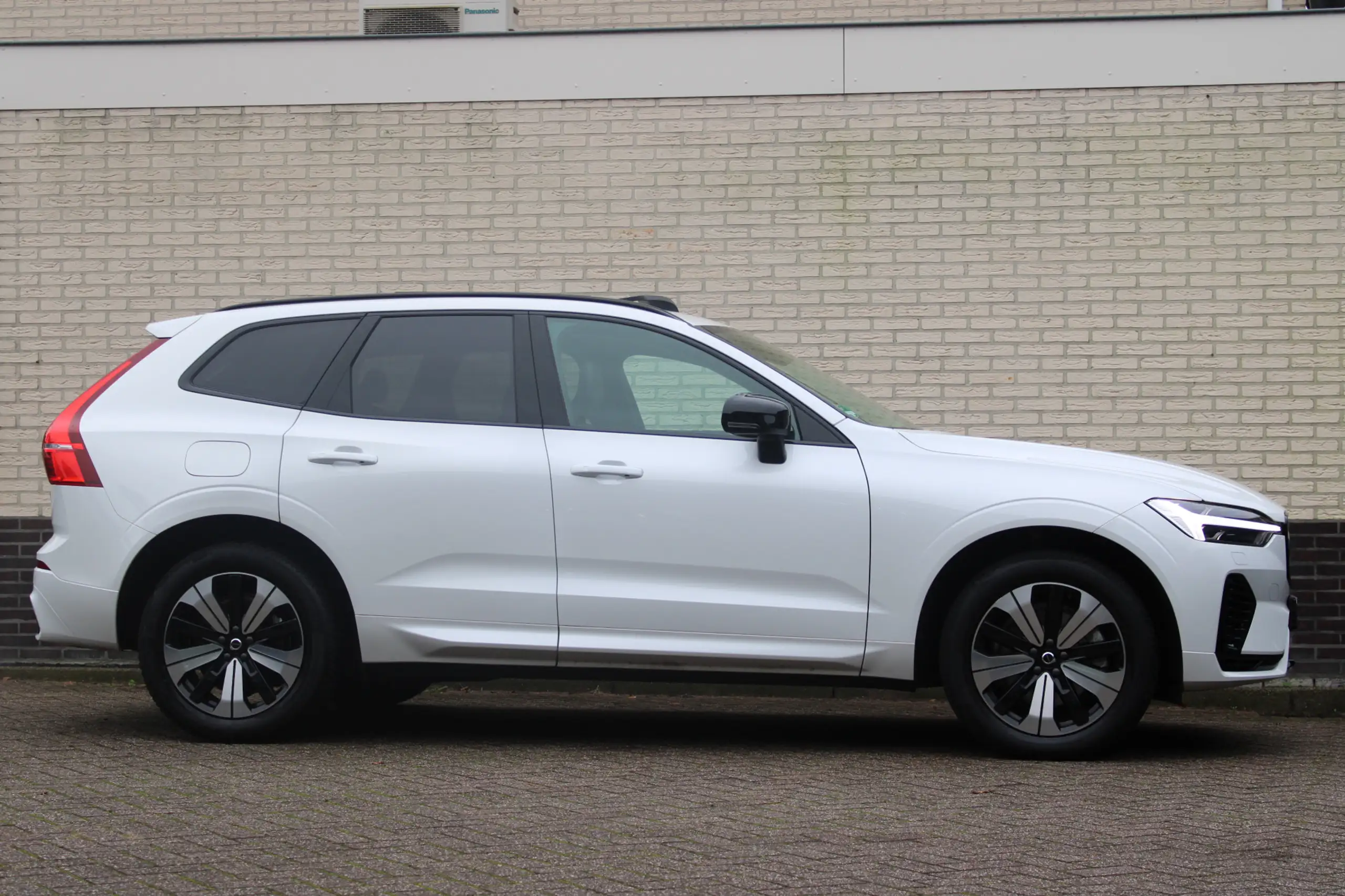 Volvo - XC60