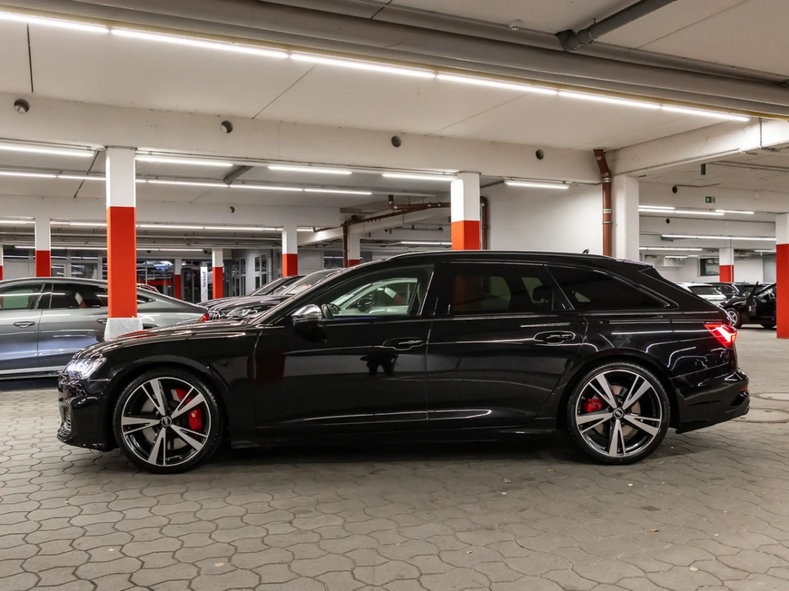 Audi - S6