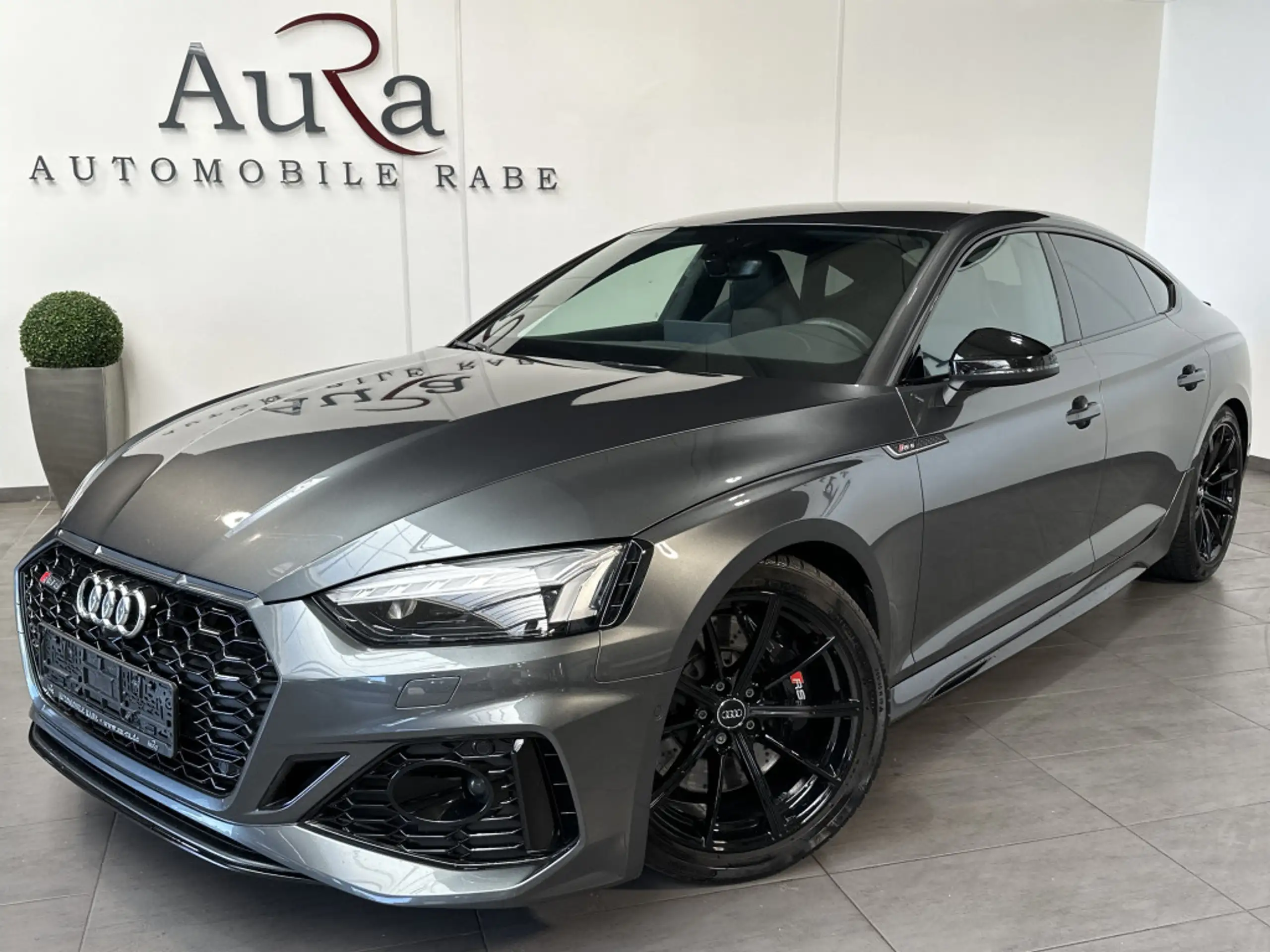 Audi - RS5