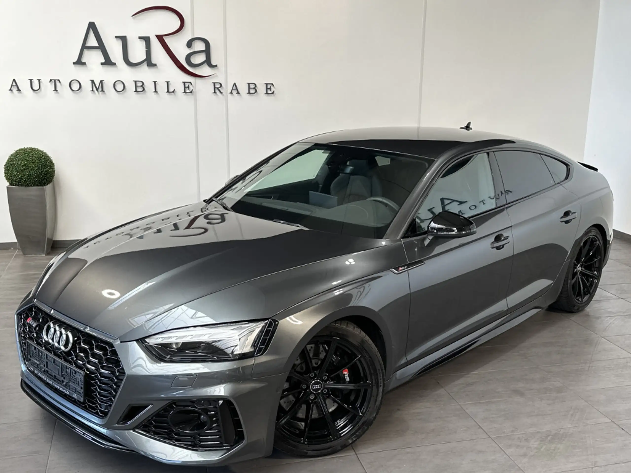 Audi - RS5