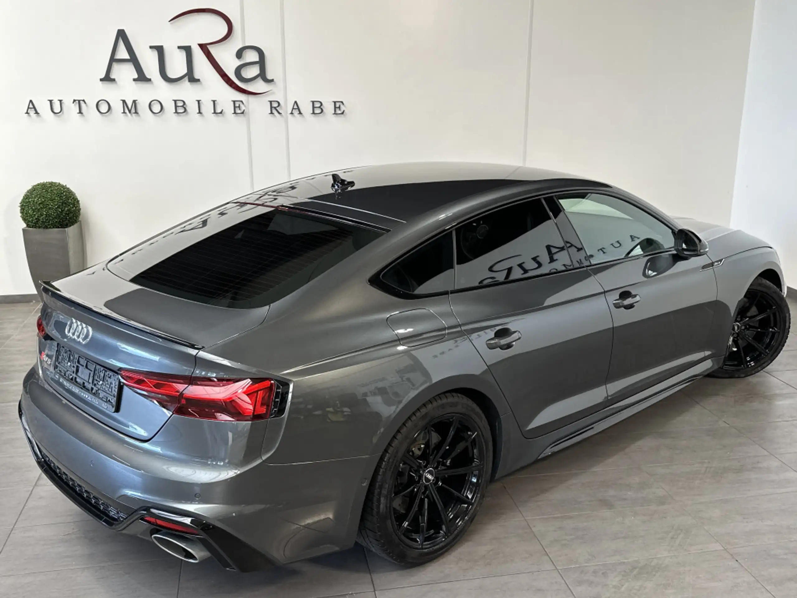 Audi - RS5